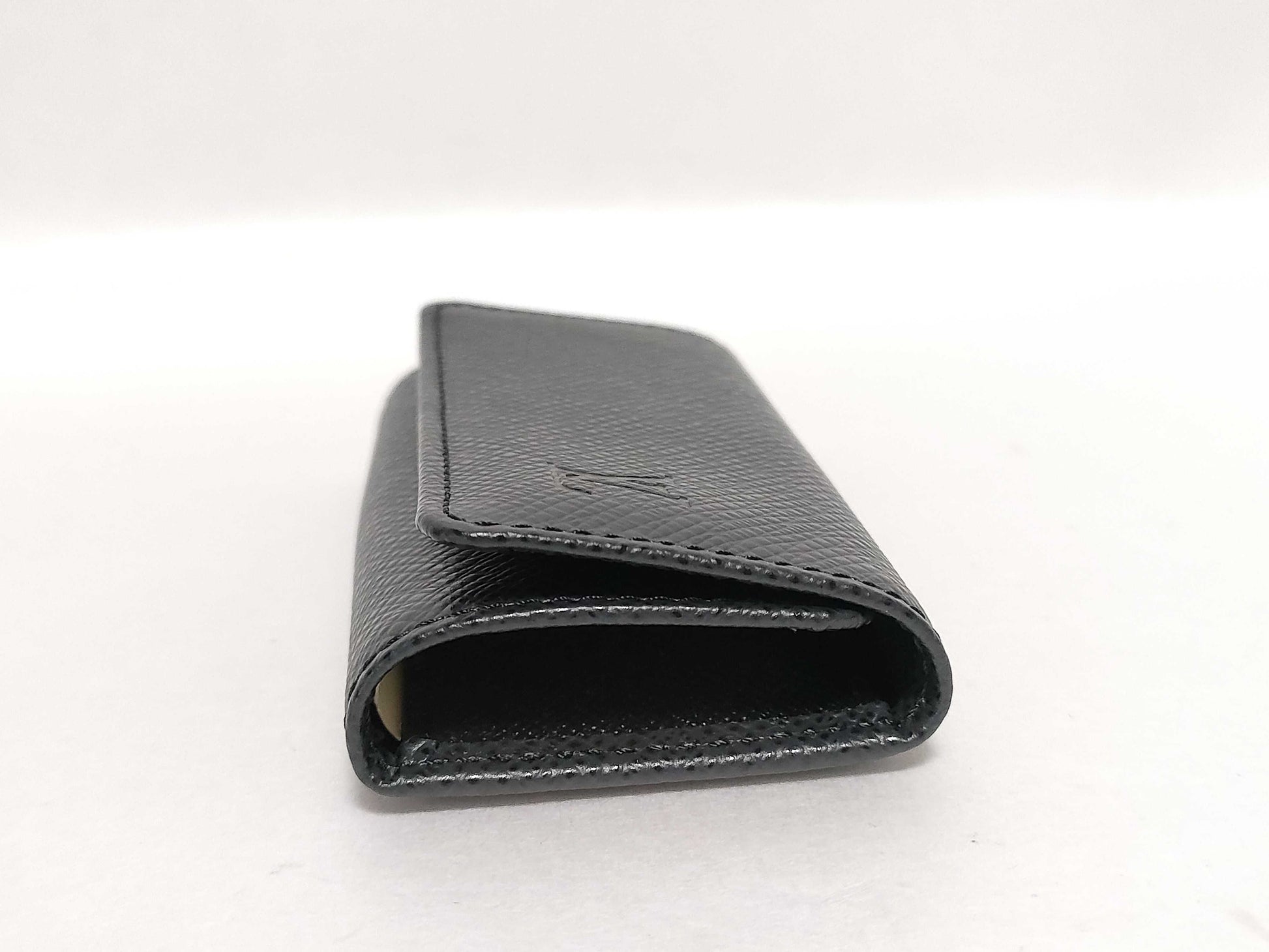 LOUIS VUITTON Taiga LV Multicle 4 M30522 Taiga Key Case/Key Holder