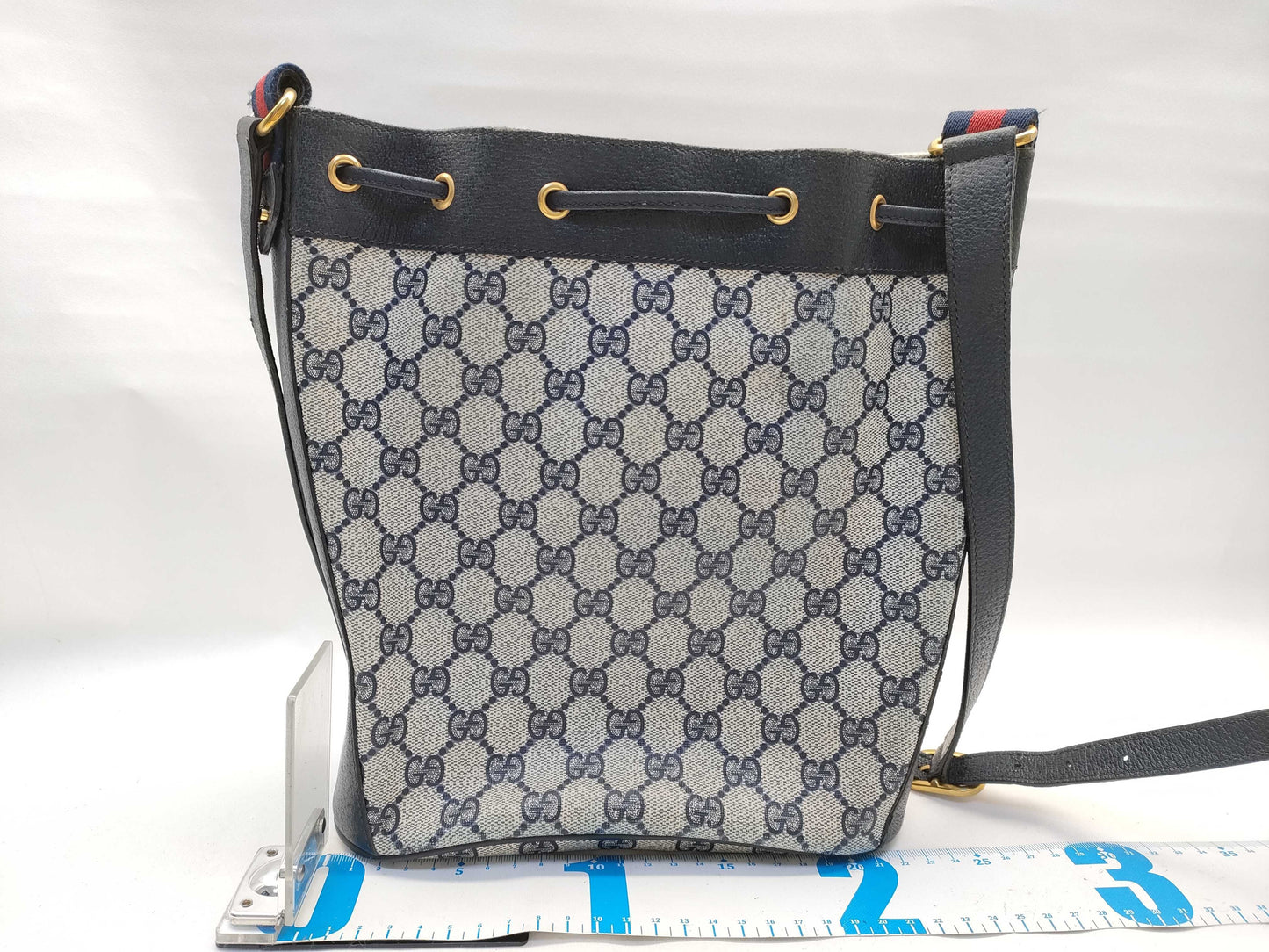 GUCCI GG Supreme Drawstring Old Gucci Canvas Shoulder Bag