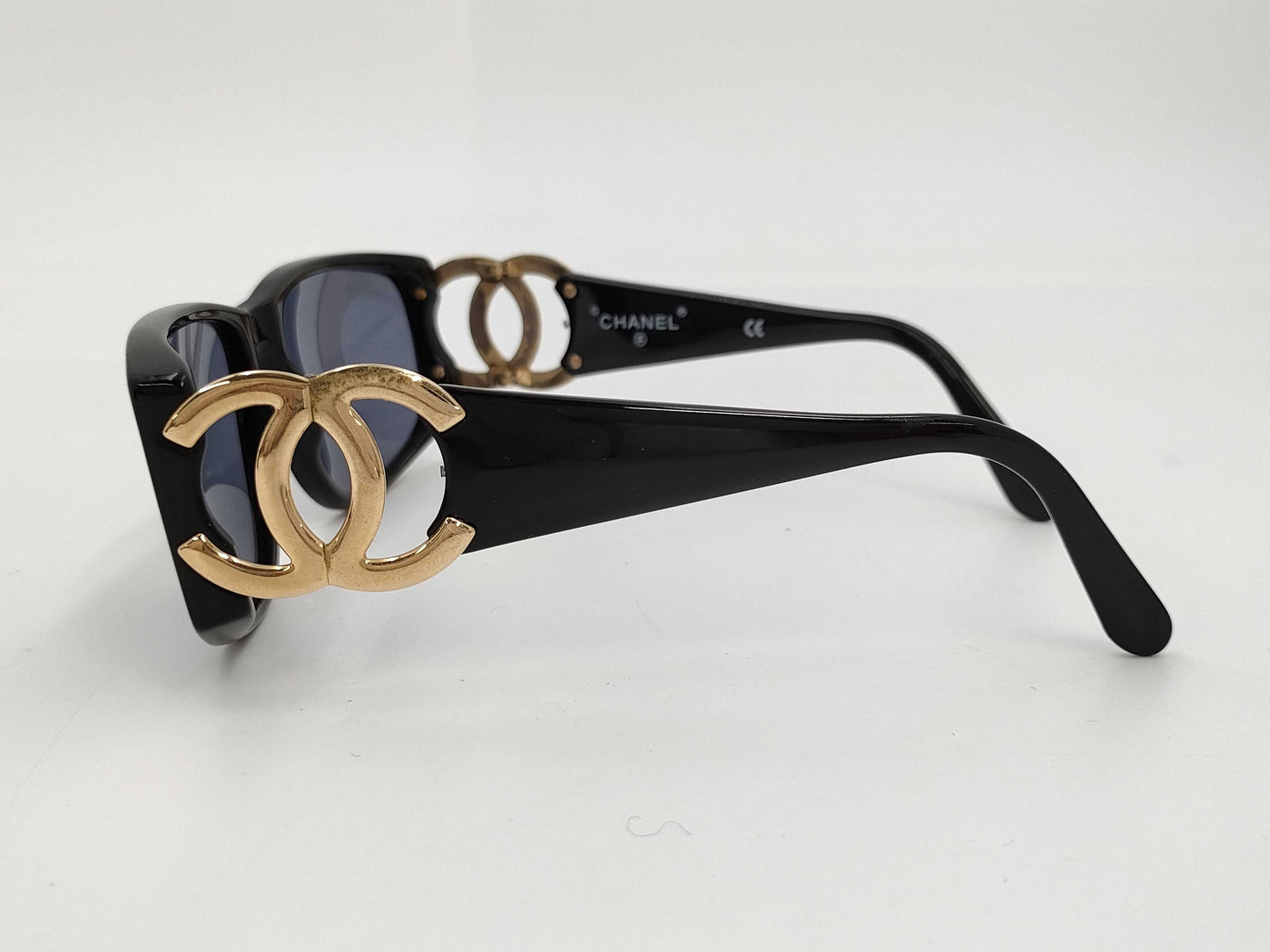  CHANEL Coco Mark Plastic Coco Mark Sunglasses with Case