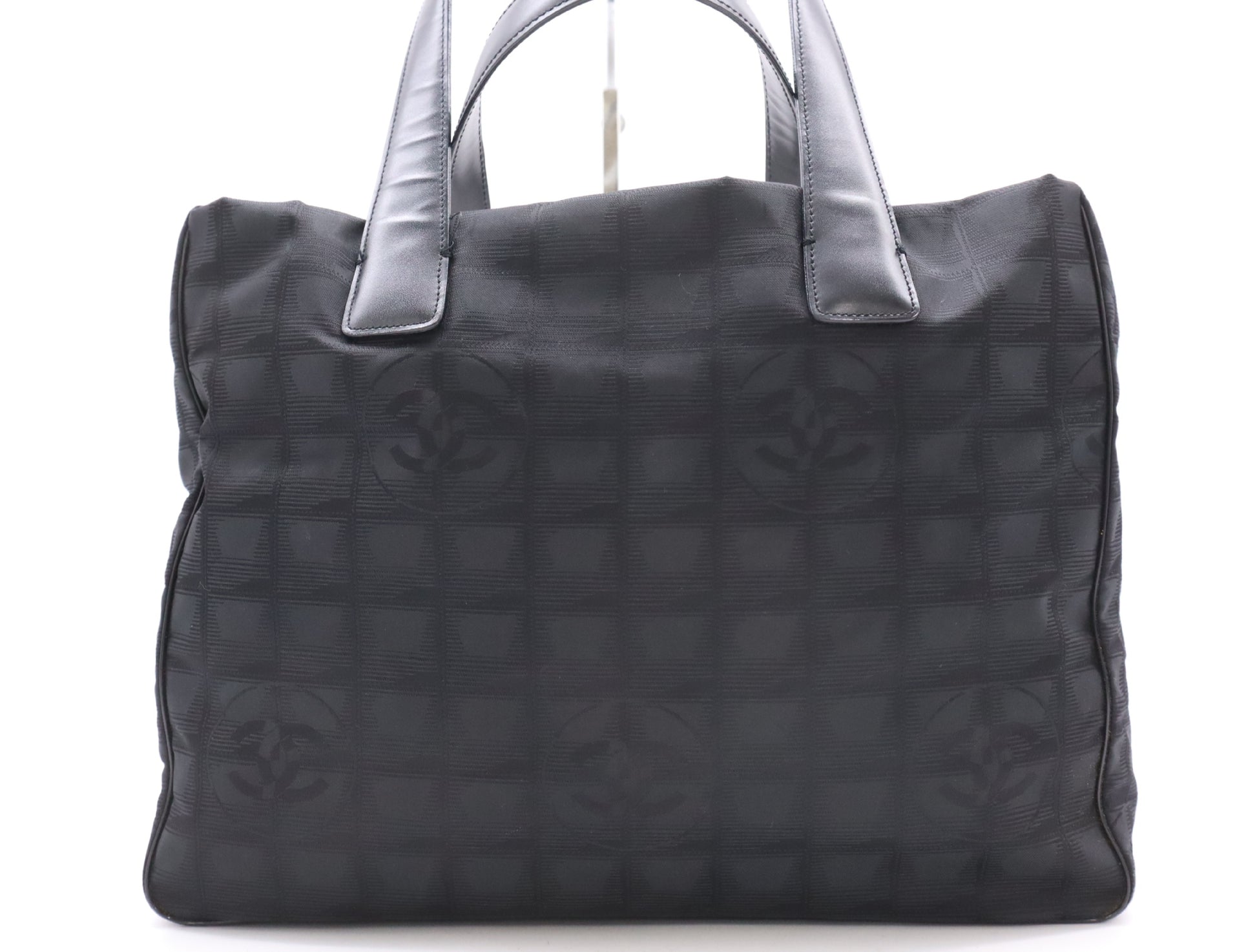 CHANEL New Travel Line A15991 Nylon x Leather New Travel Line Black Tote Bag
