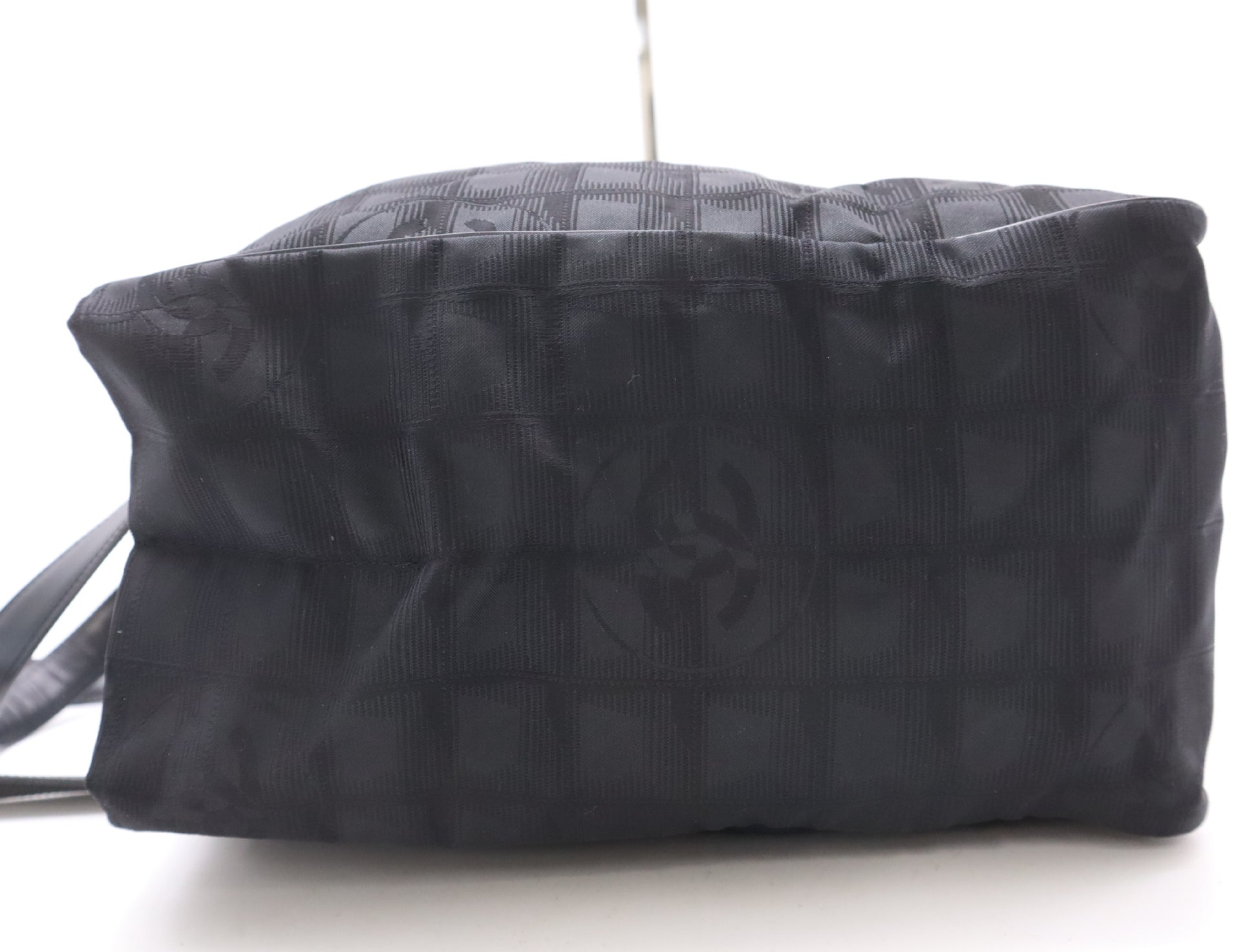 CHANEL New Travel Line A15991 Nylon x Leather New Travel Line Black Tote Bag