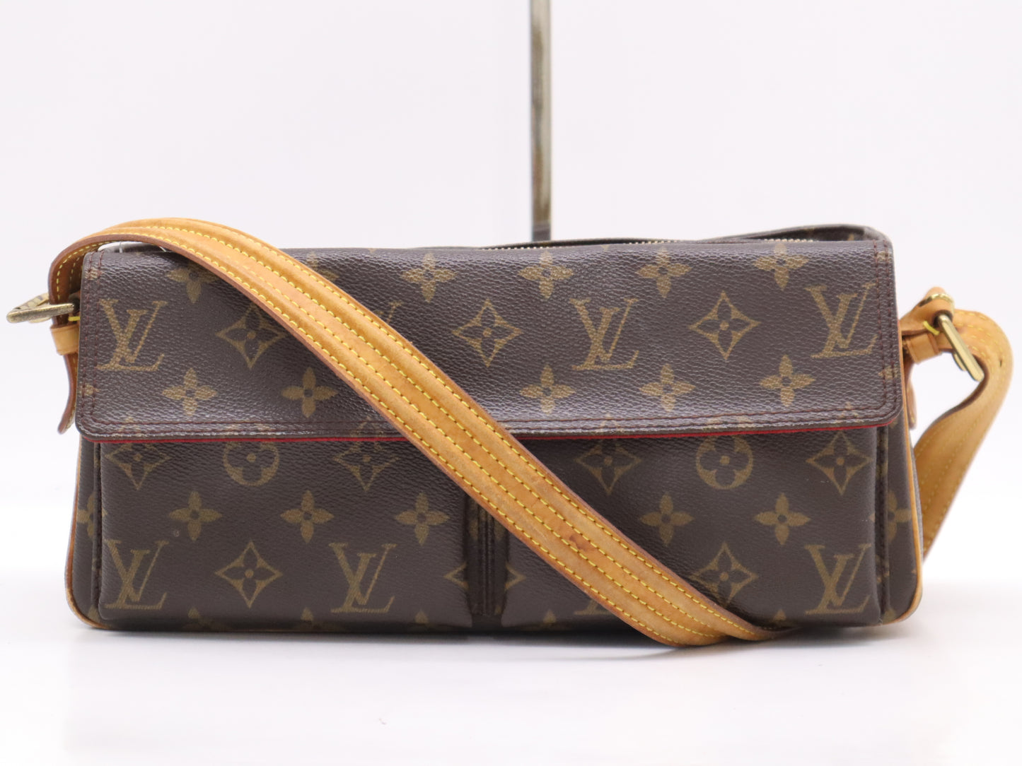 LOUIS VUITTON Monogram M51164 Monogram Viva Cite MM Shoulder Bag