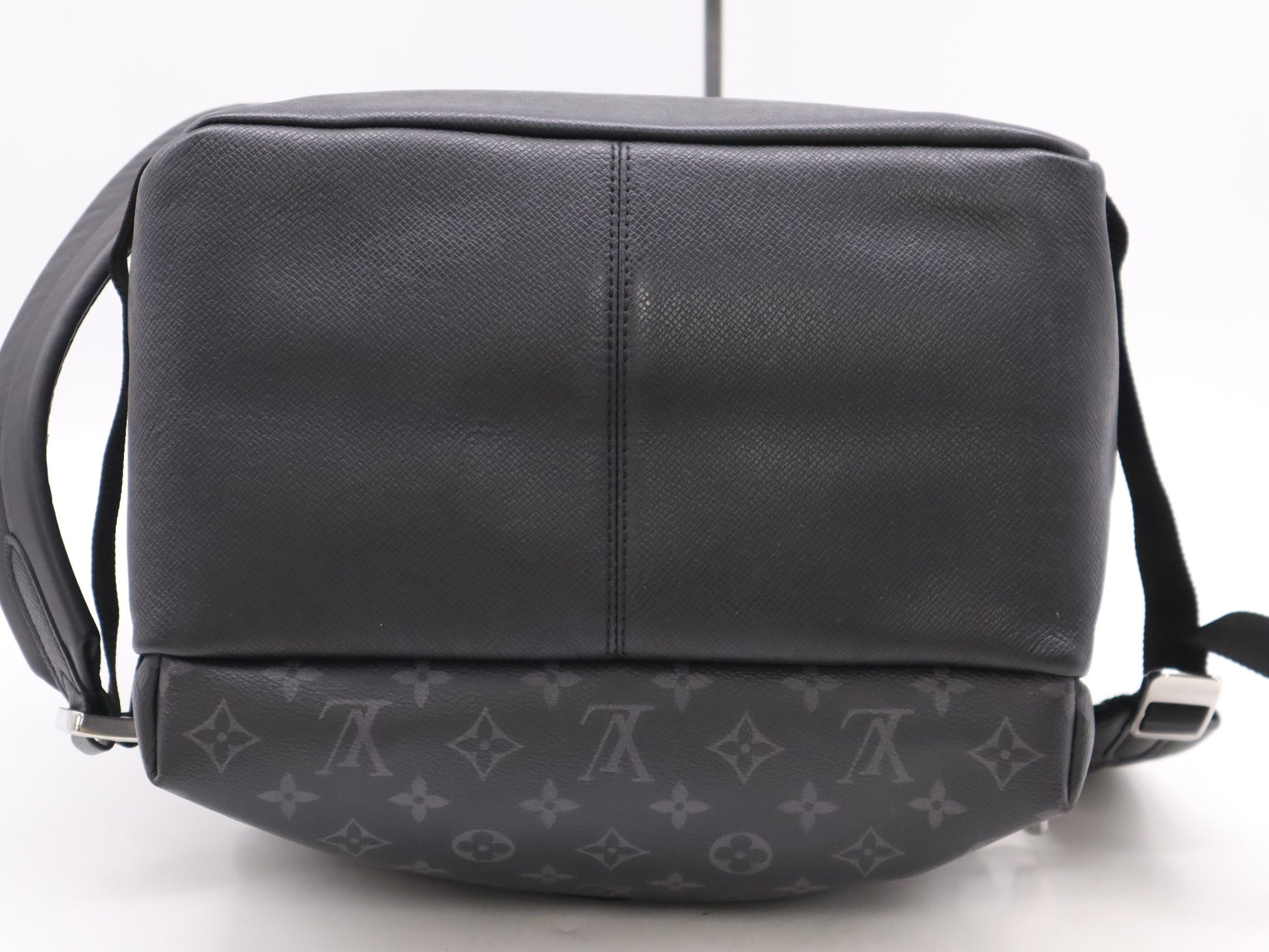 LOUIS VUITTON M30230 Discovery Backpack Noir with Dust Bag