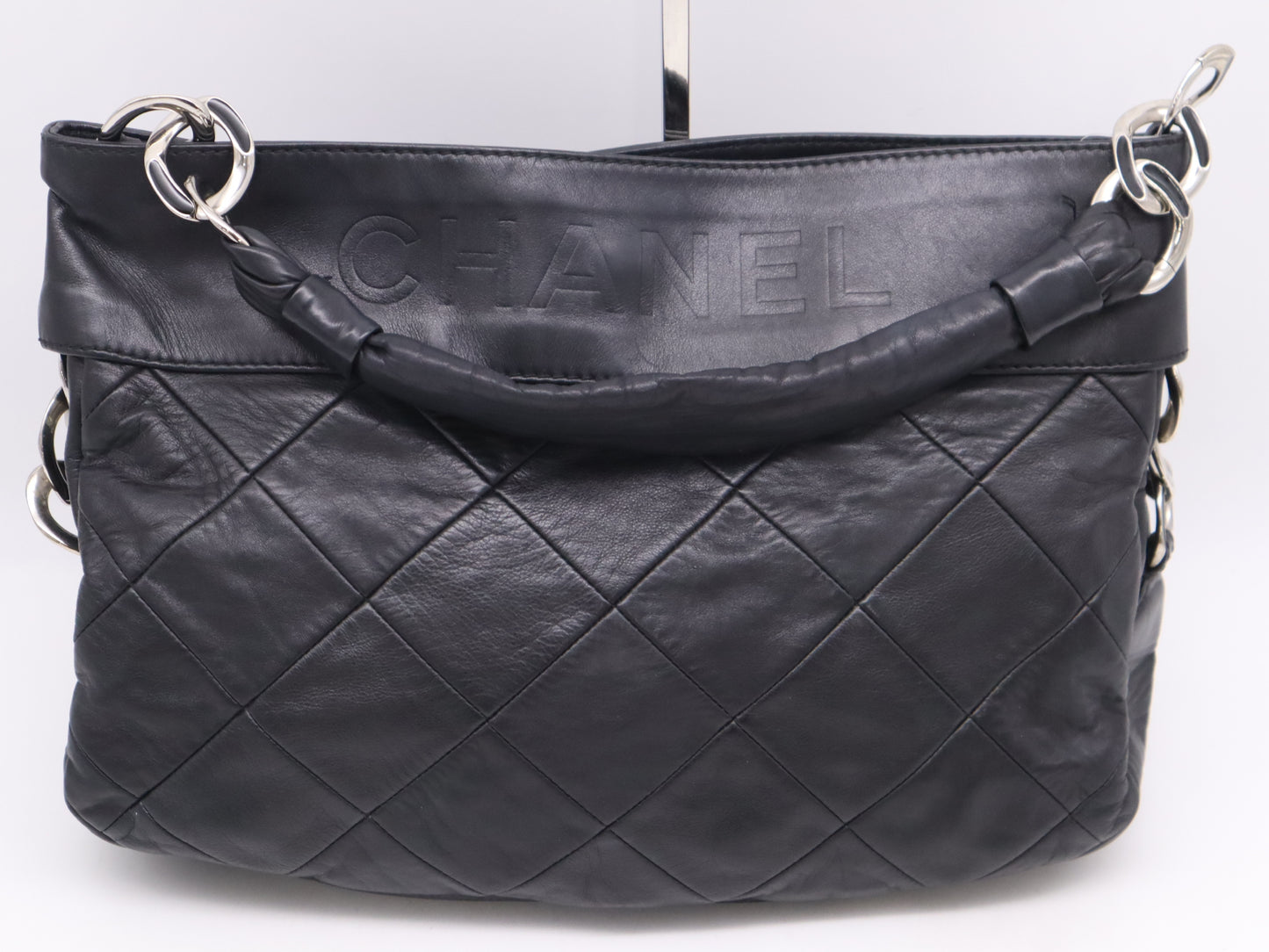 CHANEL Lambskin Lambskin Logo Chain Tote with Silver Hardware and Black Seal 11554345 Tote Bag