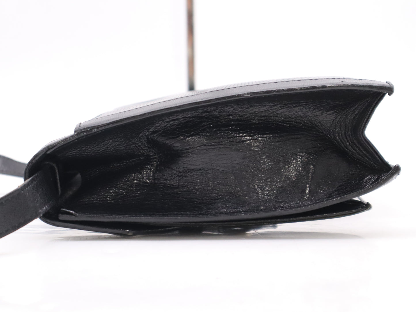 Yves Saint Laurent Leather Shoulder Bag Black Shoulder Bag