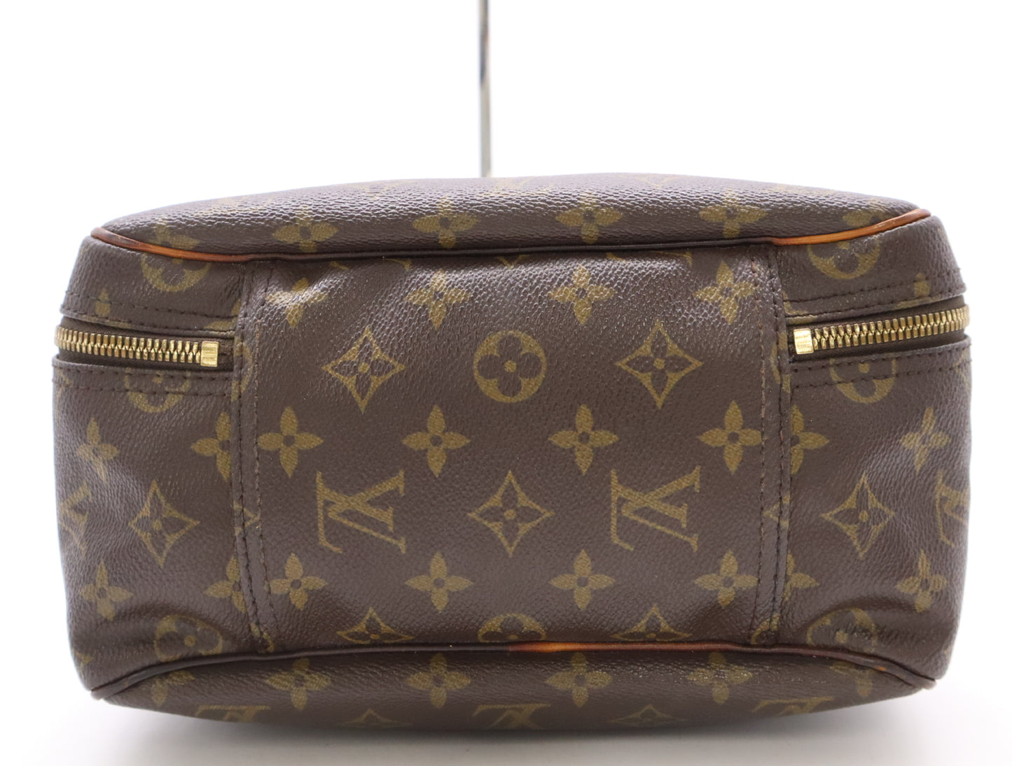 LOUIS VUITTON Monogram M41450? Monogram Excursion Handbag