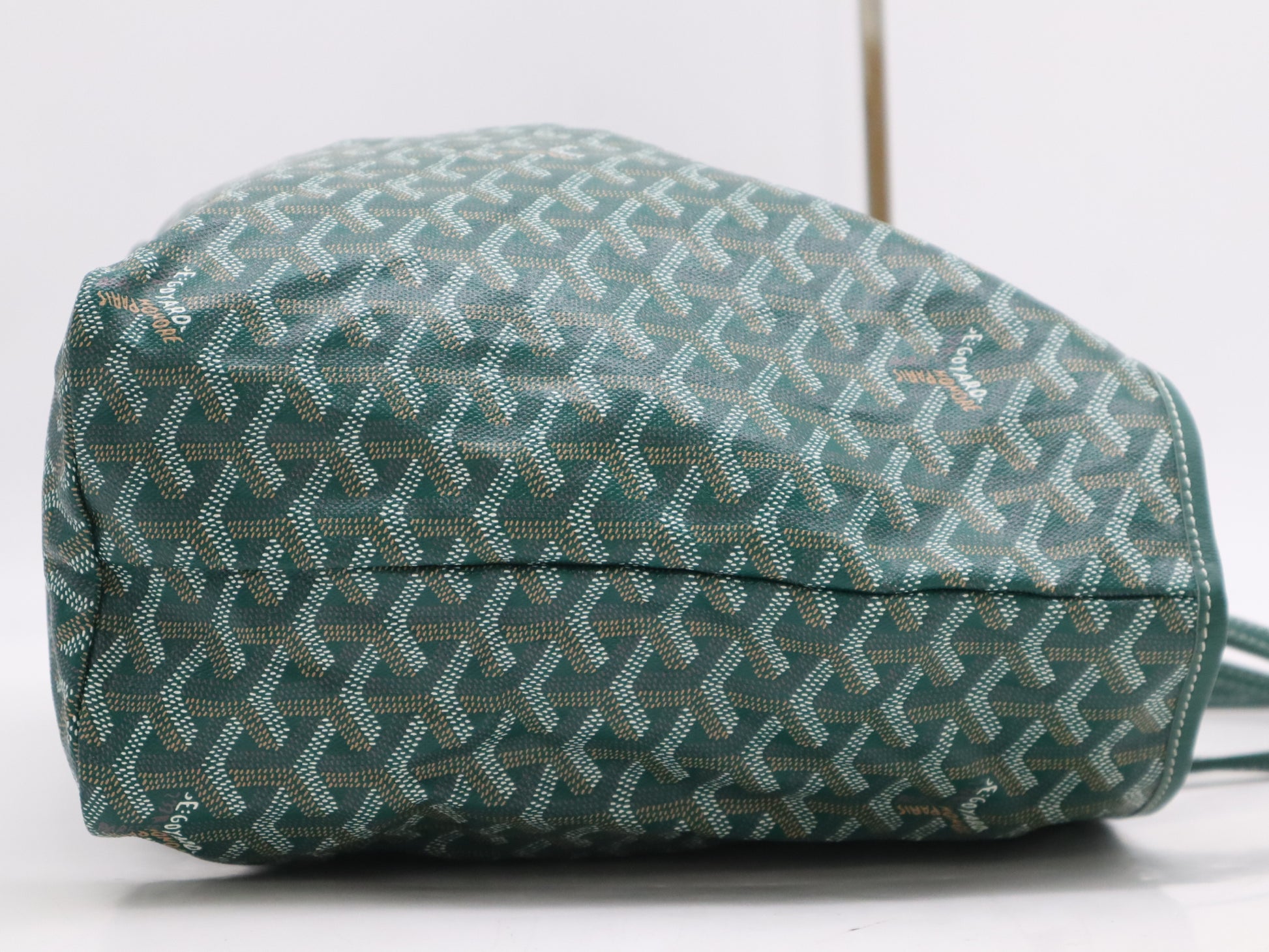 GOYARD Saint Louis PM Tote Bag, Goyardine Canvas and Leather, Green, with Pouch