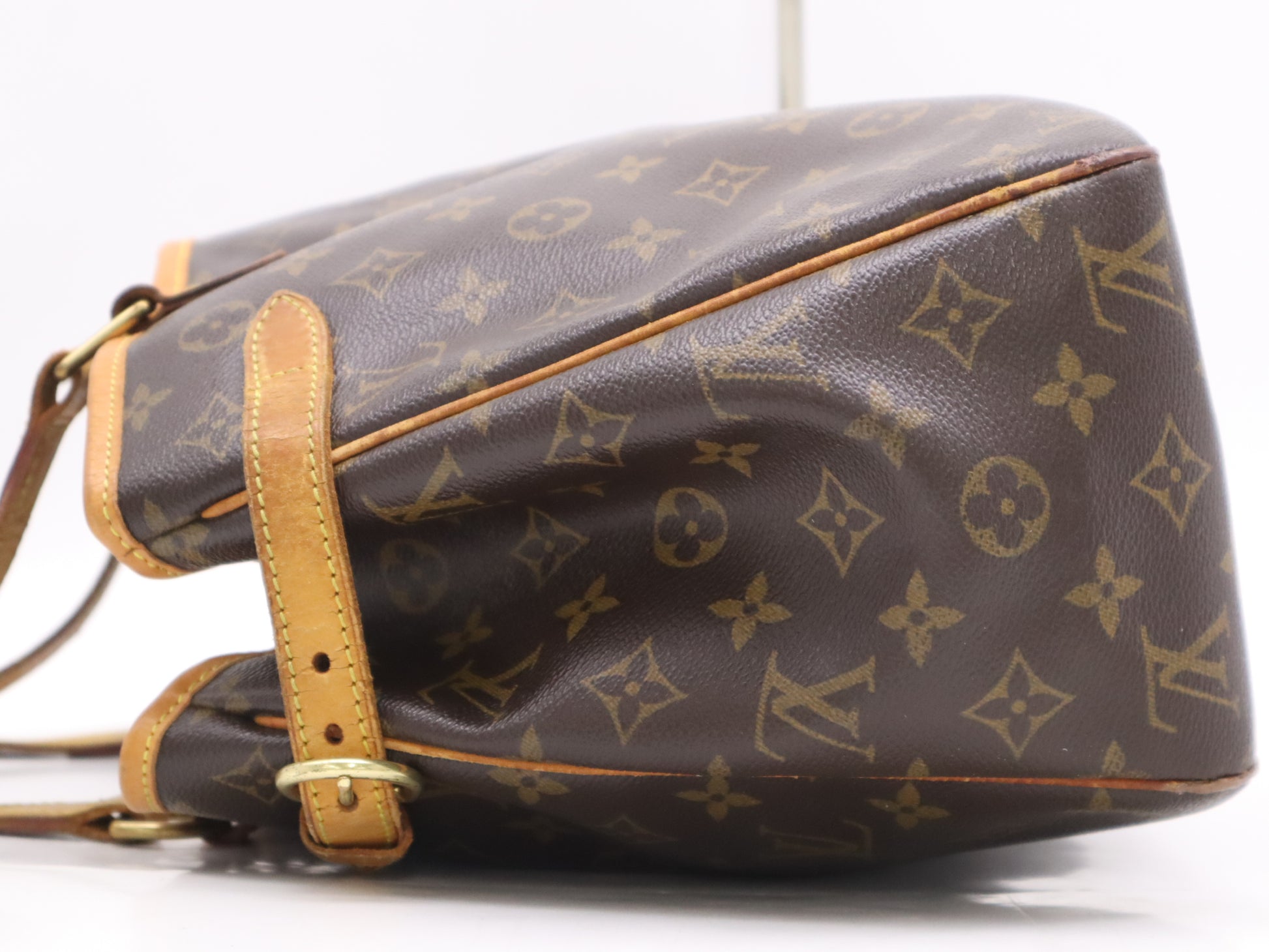 LOUIS VUITTON Monogram M51154 Monogram Batignolles Horizontal Tote Bag DU0016