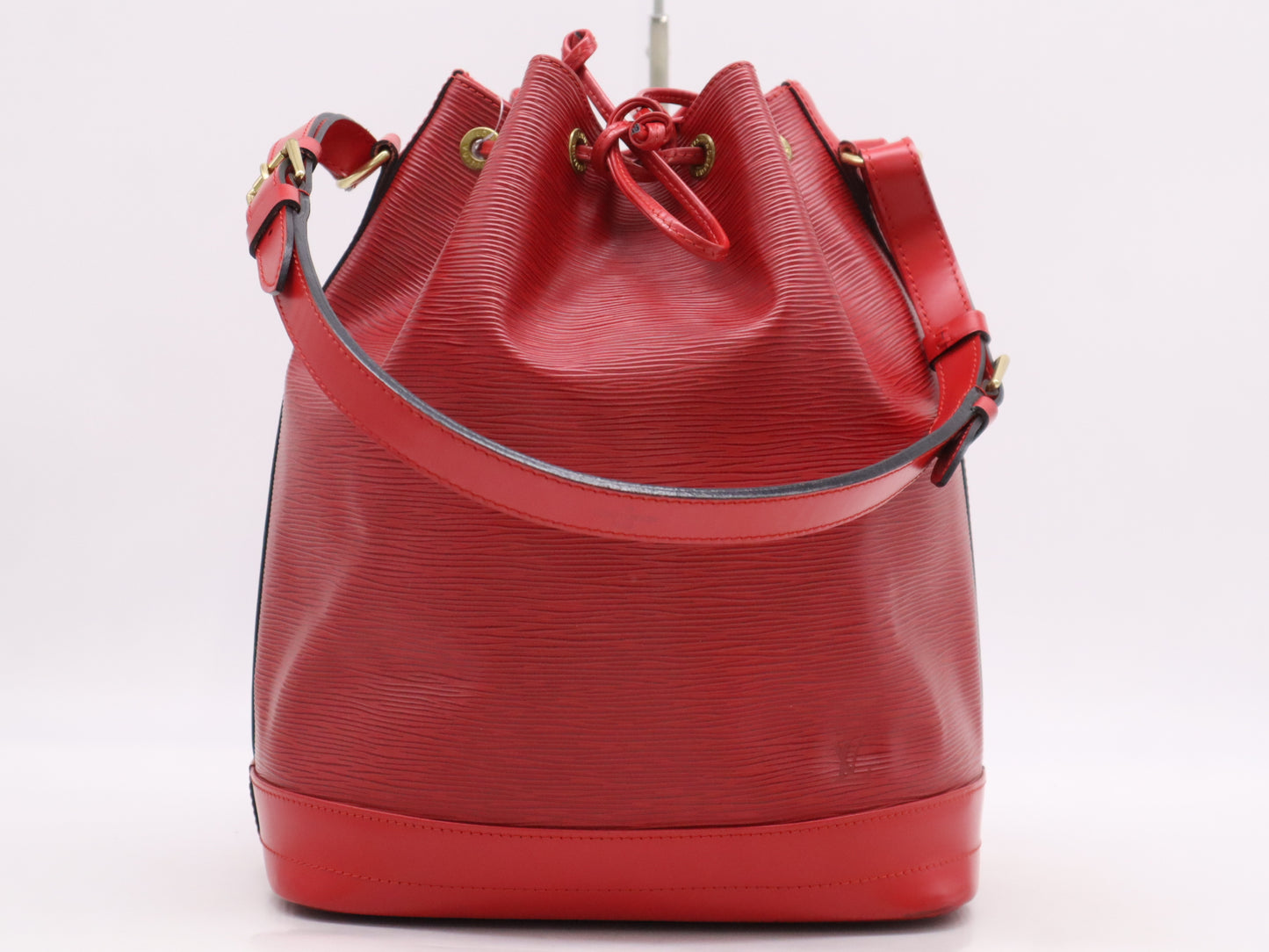 LOUIS VUITTON Epi M44007 Epinoe Castilian Red Shoulder Bag