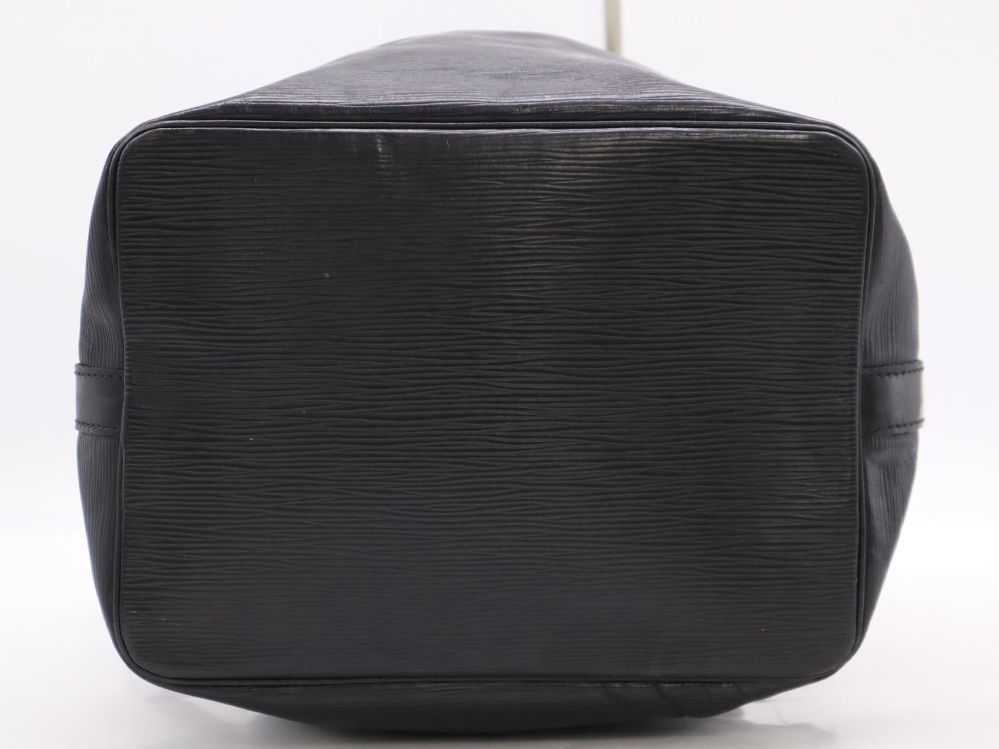 LOUIS VUITTON Epi M44102 Epi Petit Noe Noir Shoulder Bag