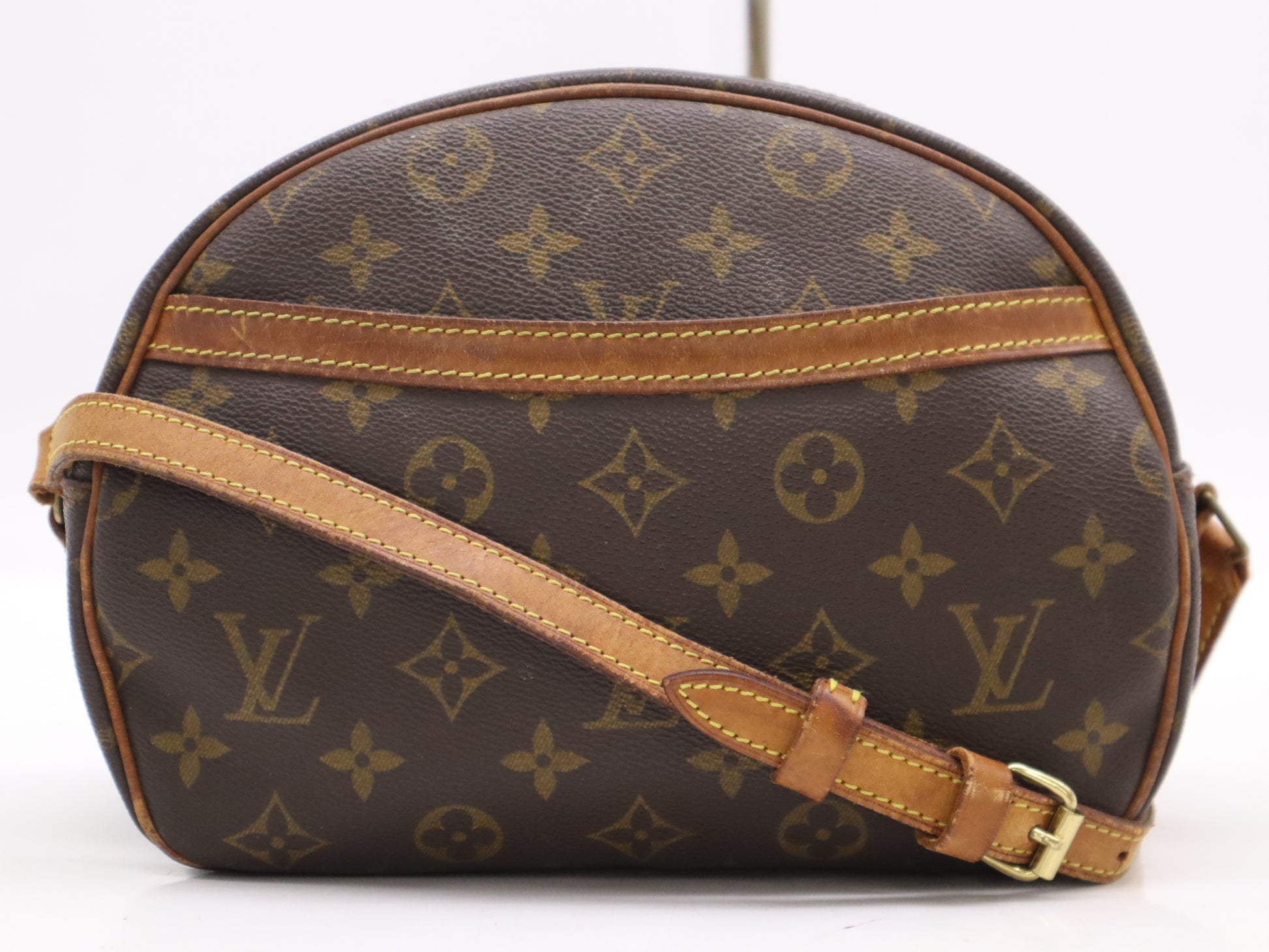 LOUIS VUITTON Monogram M51221 Monogram Blois Shoulder Bag