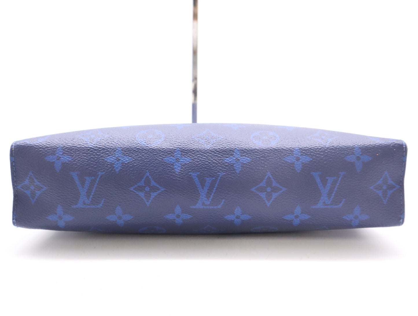 LOUIS VUITTON M30423 Taiga Rama Voyage MM Pochette in Cobalt, RFID Verified, Second Bag