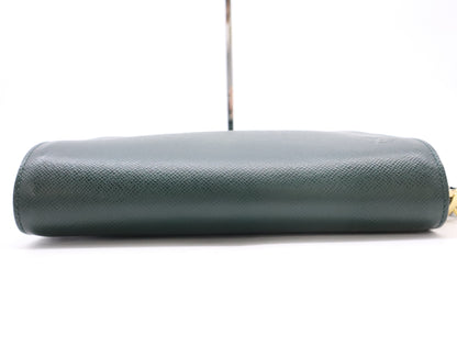 LOUIS VUITTON Taiga M30184 Taiga Baikal Episea Second Bag