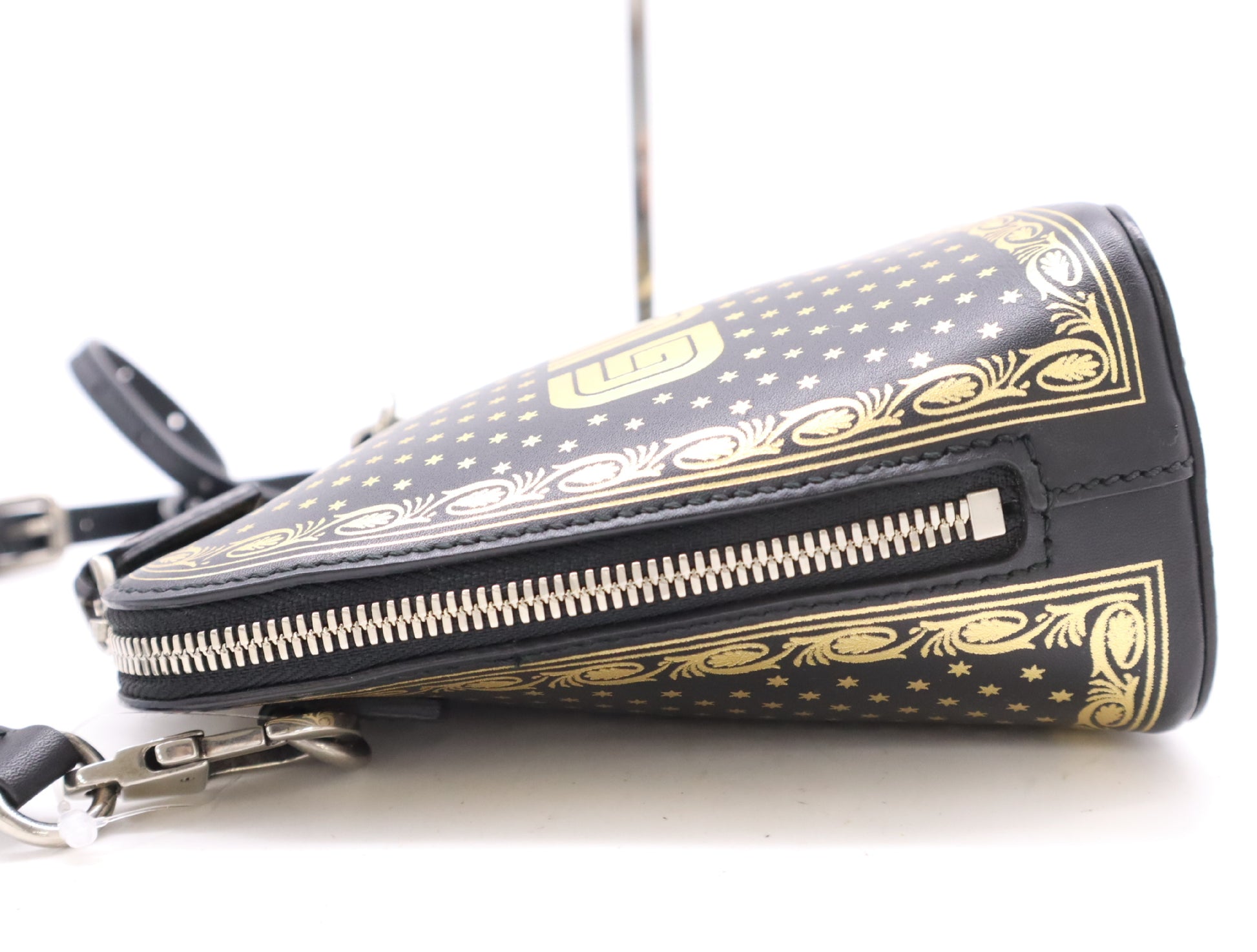 GUCCI 51189 Leather Shoulder Bag with GUCCY Logo, Black and Gold, Shoulder Strap and Dust Bag Included