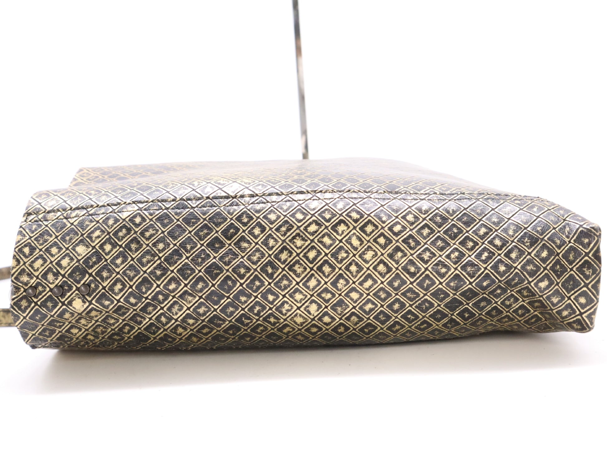 BOTTEGA VENETA Leather Intreccio Mirage Black and Gold Shoulder Bag with Dust Bag