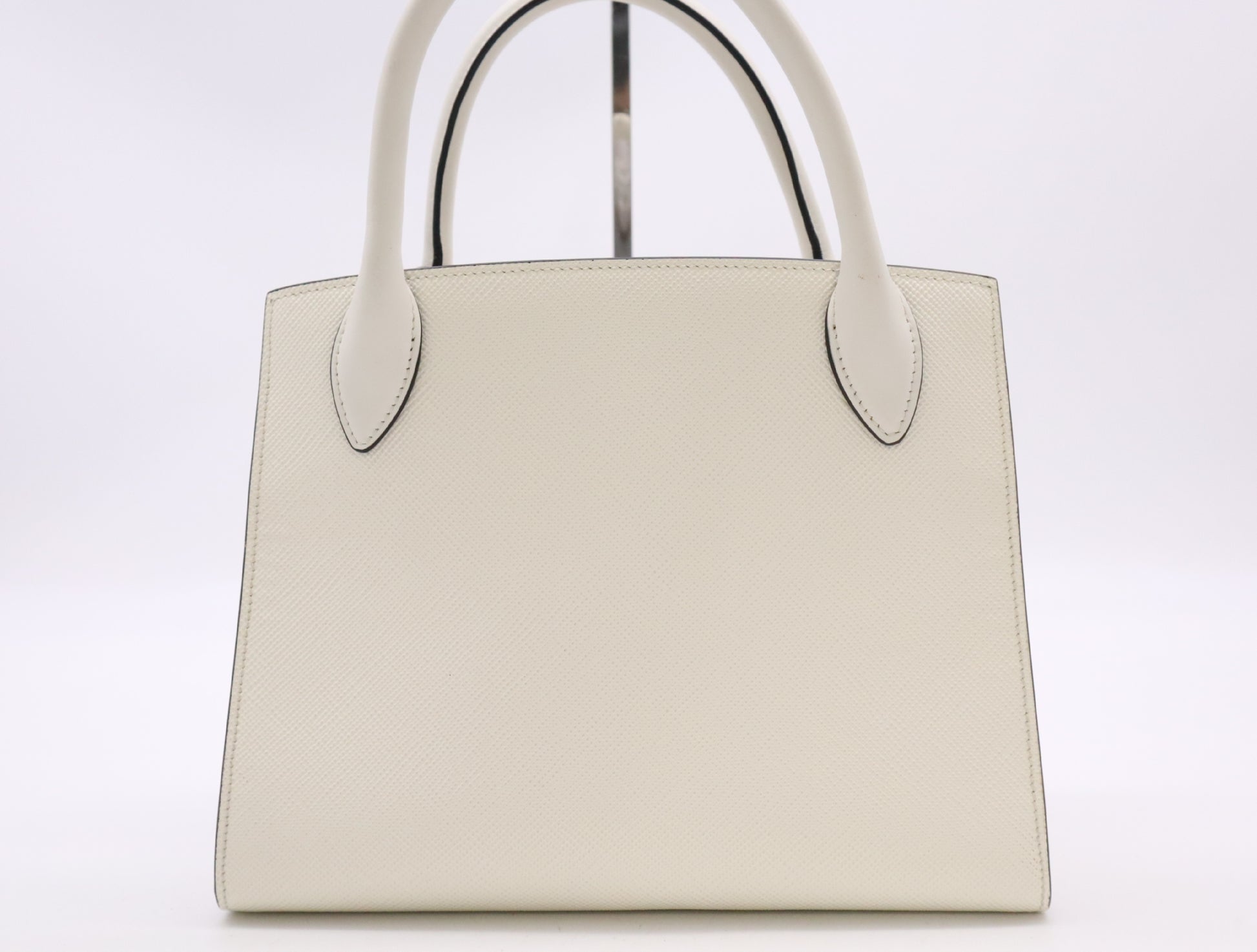 PRADA 1BA269 3OO 2ERX Leather Handbag in White Bianco with Shoulder Strap and Charm, 272 Handbag