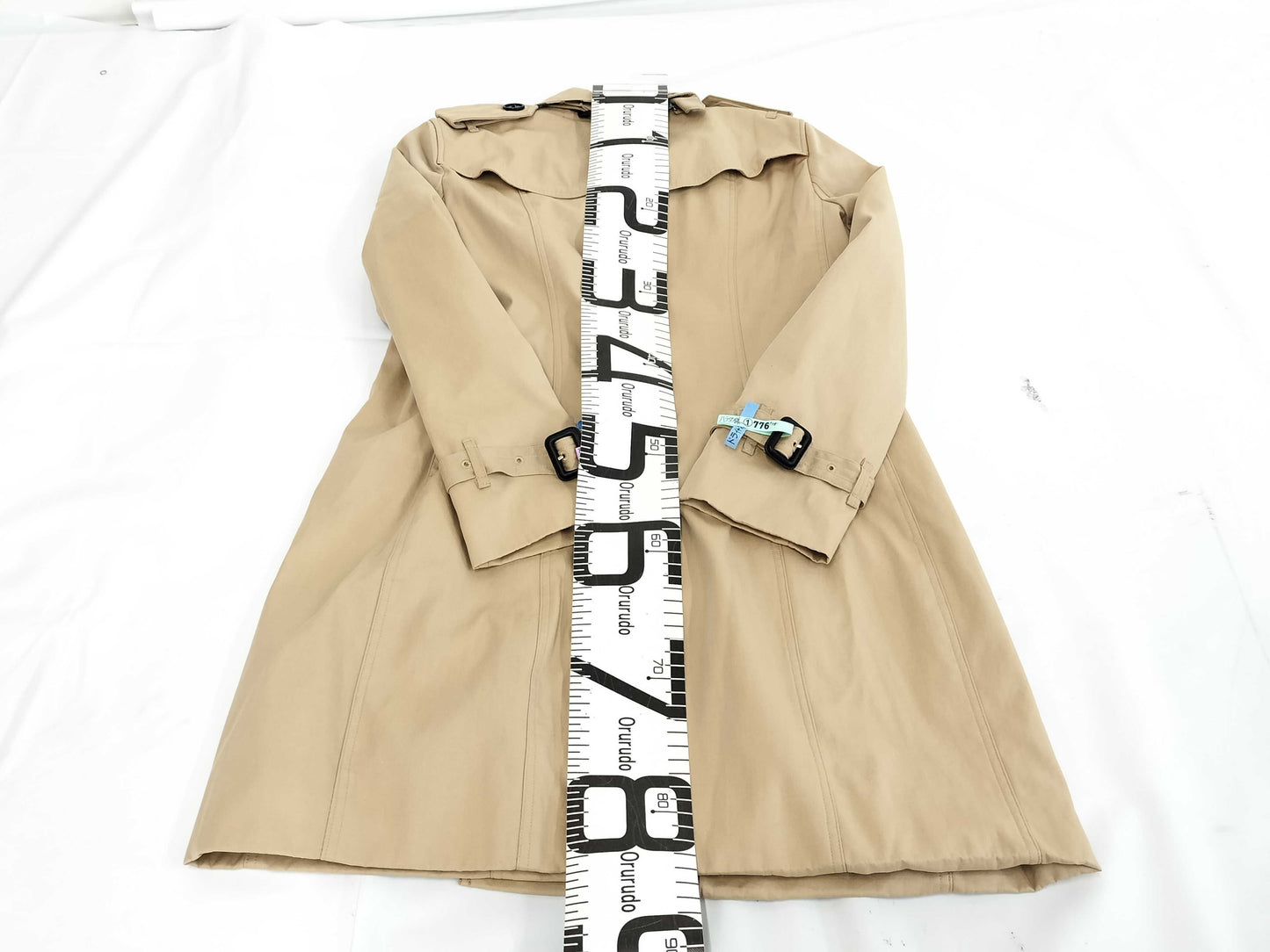 BURBERRY THE KENSINGTON Trench Coat in Honey, Size: Medium, Size 10
