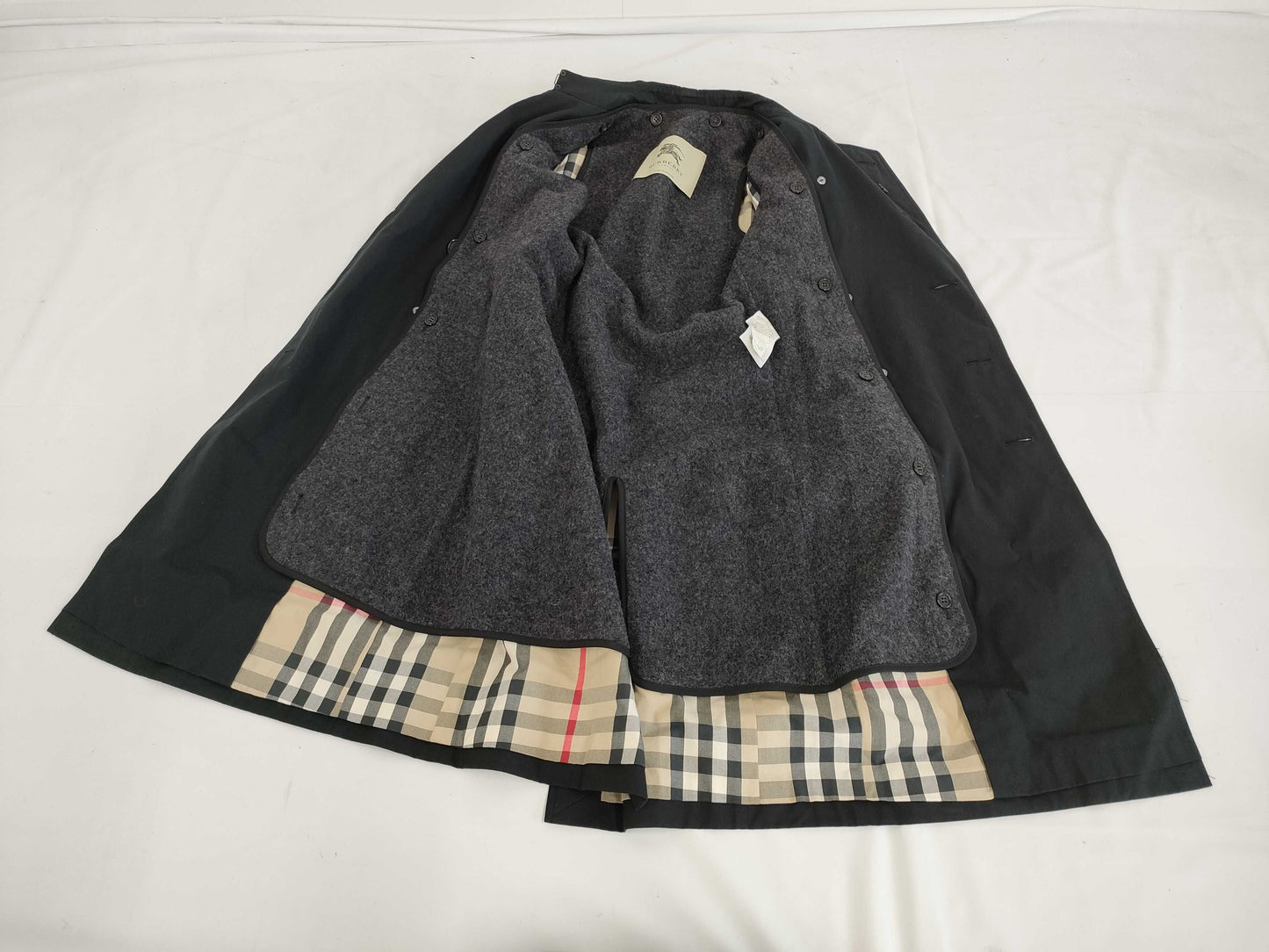 BURBERRY Trench Coat with Garment Liner and Belt, Burberry Japan Tag, Color: Black, Size: UK6, Regular Slim Fit