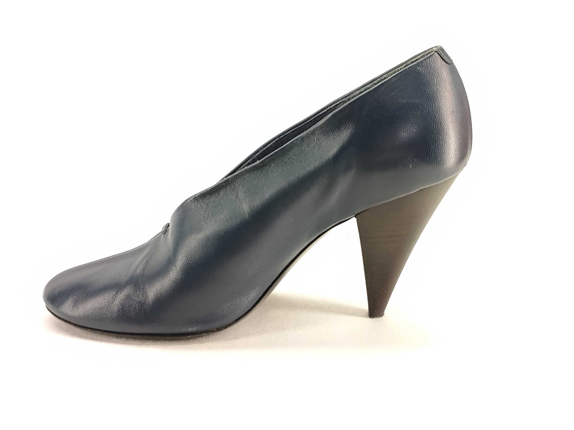 CELINE Phoebe Soft Pump, Nappa Boulevard Heel, Size 35.5, Navy, 320273LPSC