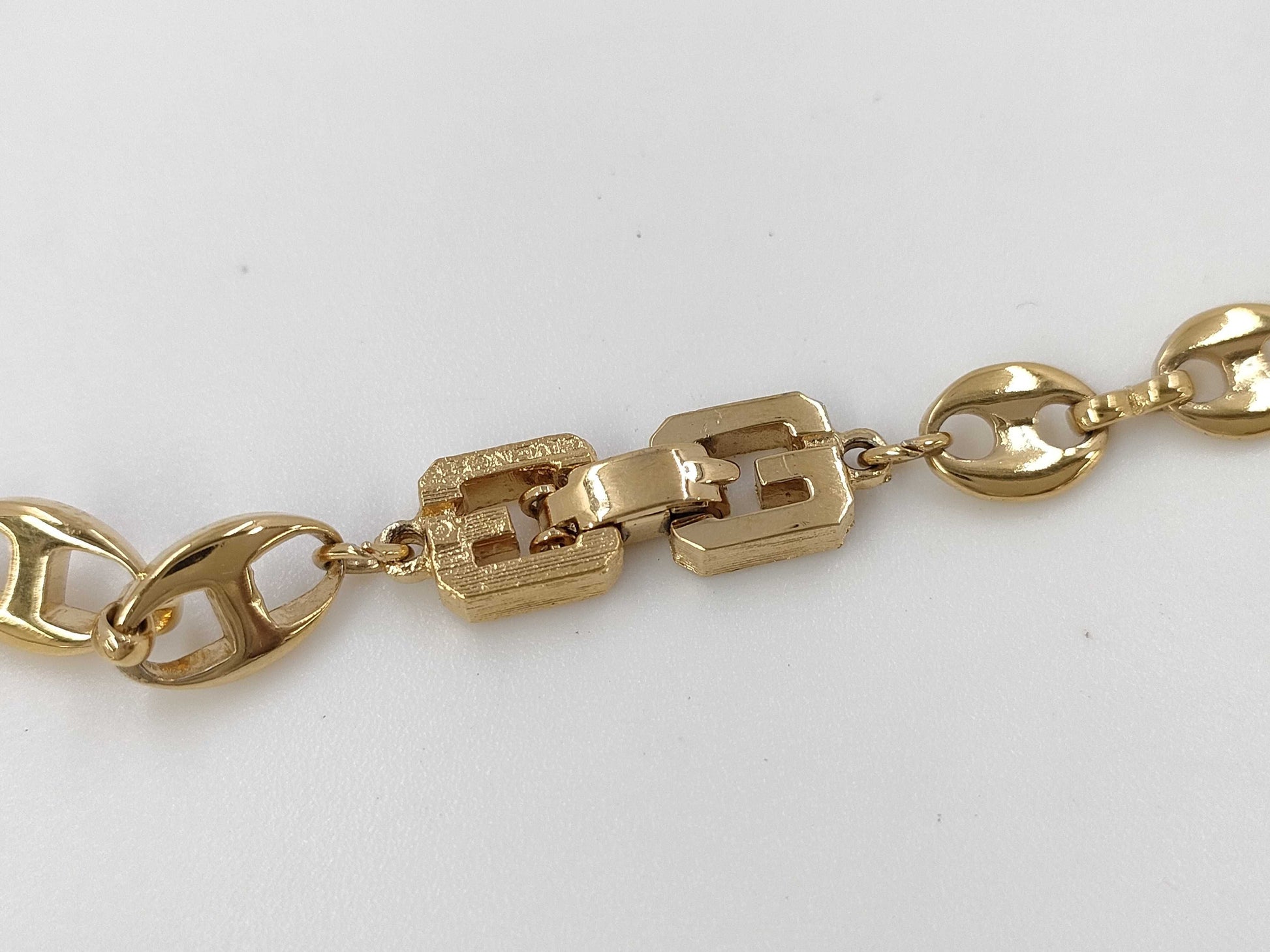 GIVENCHY Necklace with Two Teeth