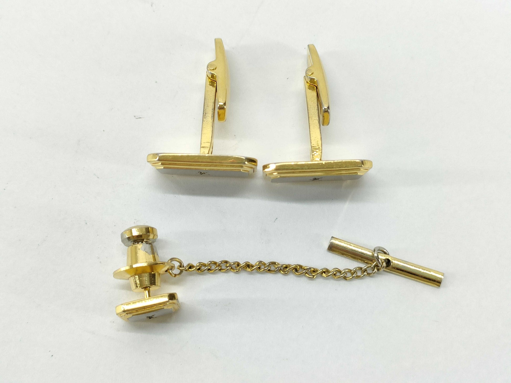 Yves Saint Laurent Yves Saint Laurent Saint Laurent Cufflinks Brooch Tie Clips Cufflinks Tie Clips Cufflinks