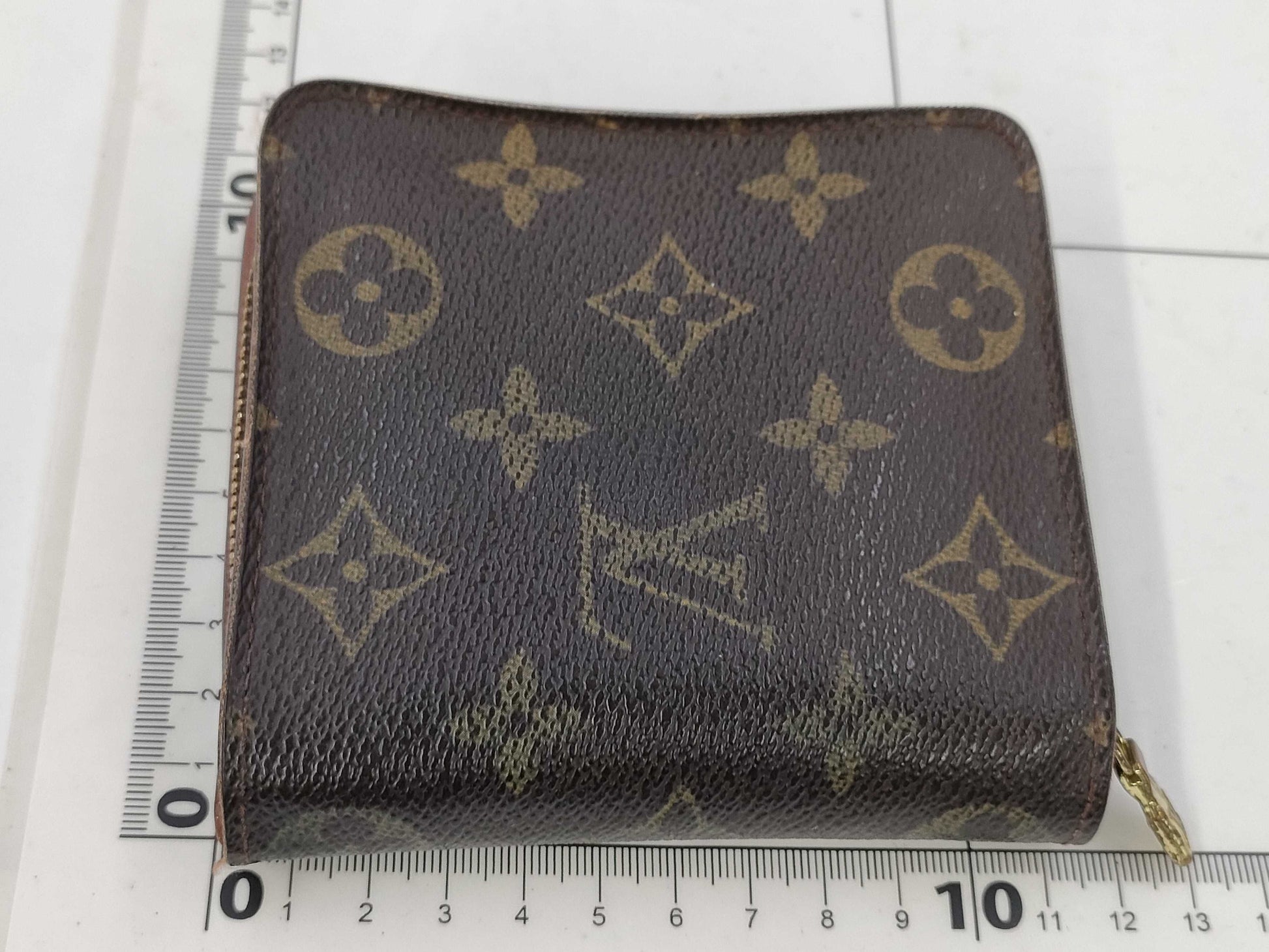 LOUIS VUITTON Monogram Compact Zip Wallet