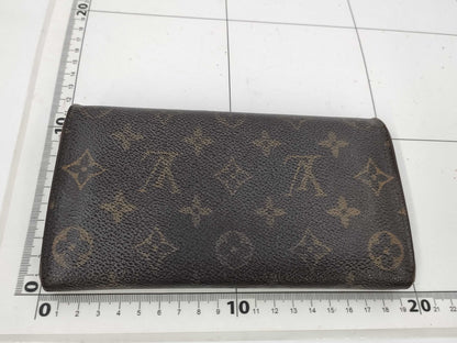 LOUIS VUITTON Sarah Wallet