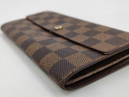 LOUIS VUITTON Damier LV Portefeuille Sarah Damier Wallet