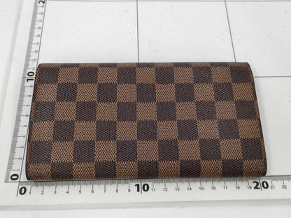 LOUIS VUITTON Damier LV Portefeuille Sarah Damier Wallet