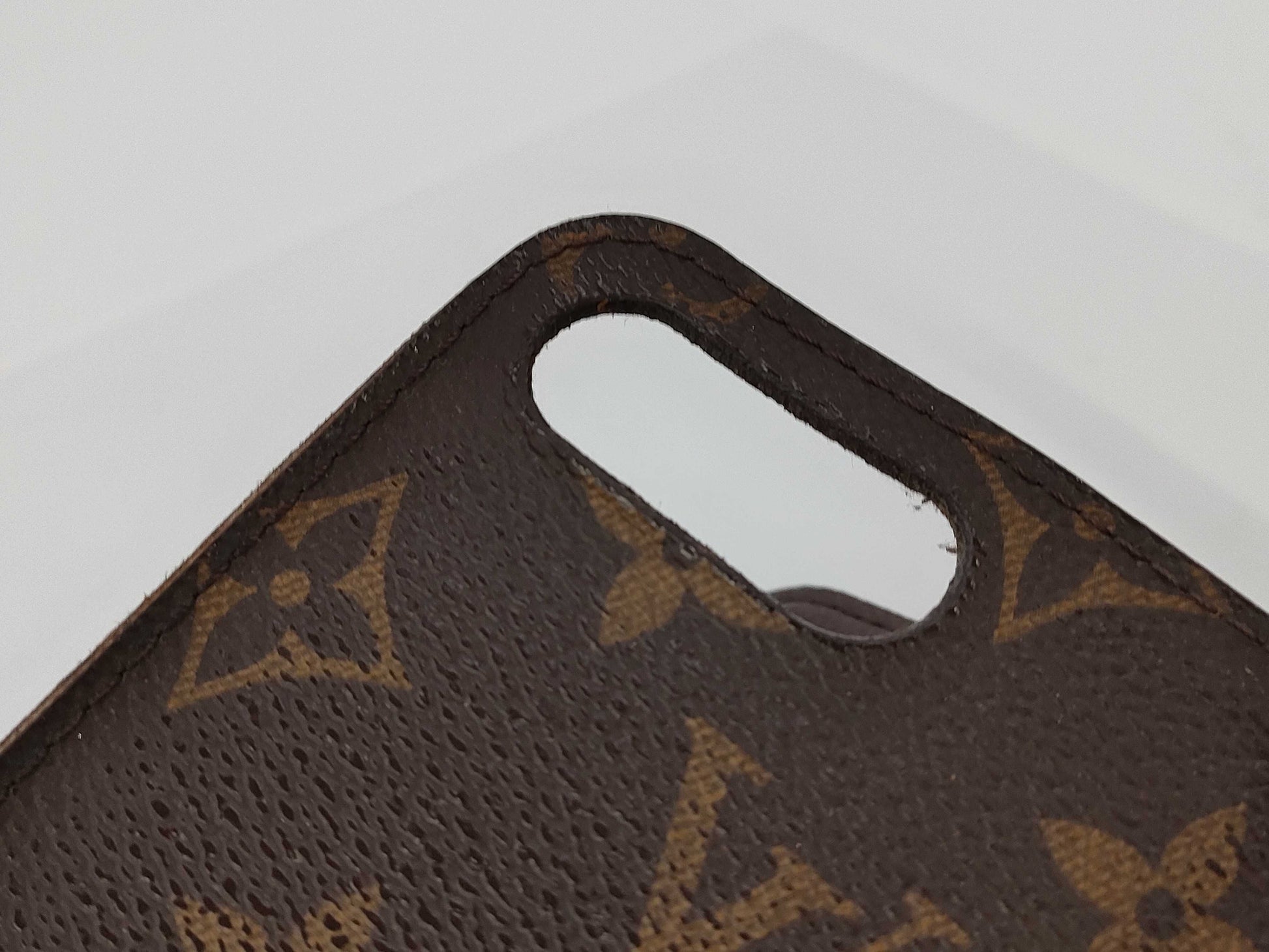 LOUIS VUITTON iPhone case and other accessories