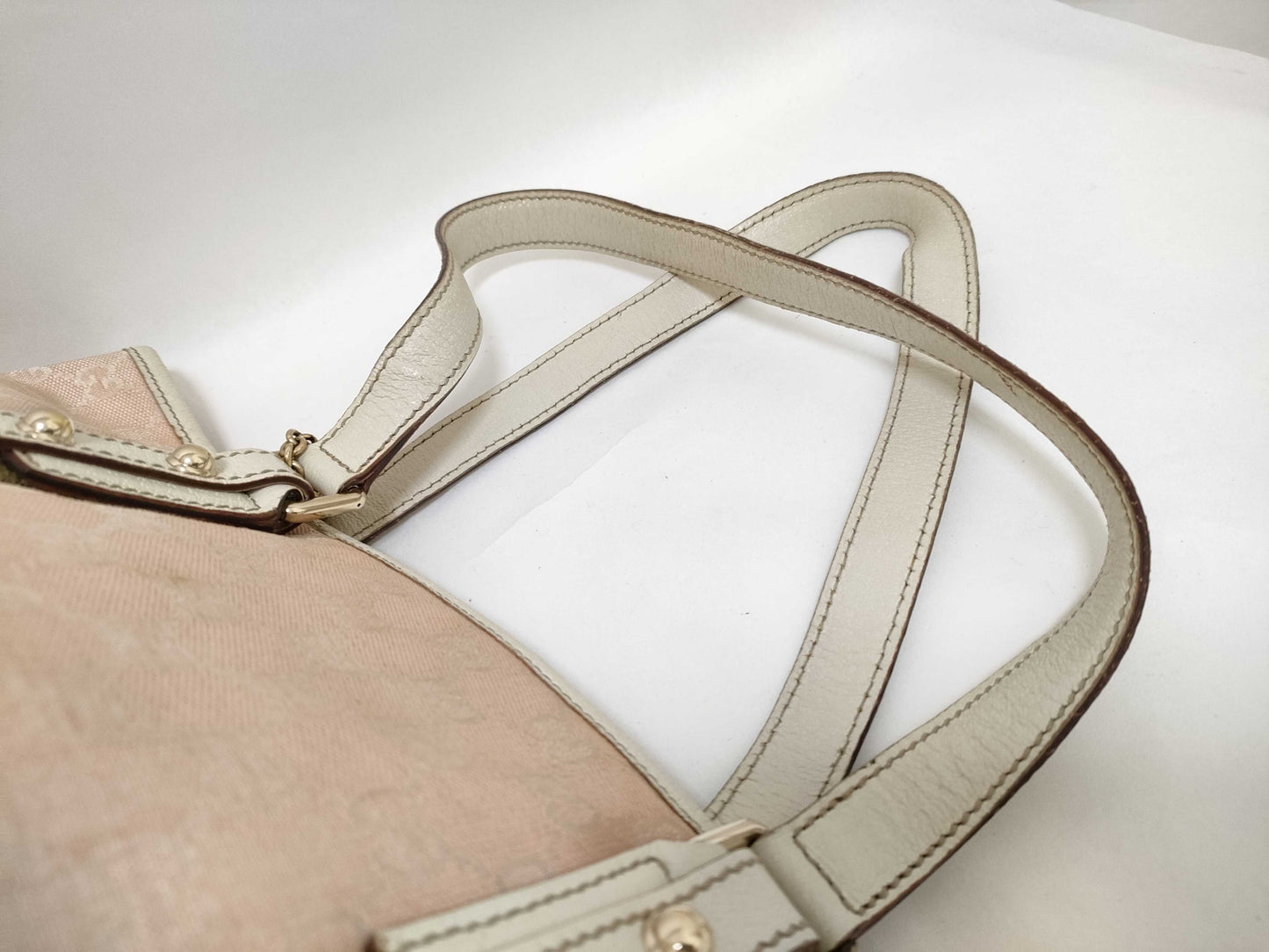 GUCCI GG Canvas GUCCI Handbag