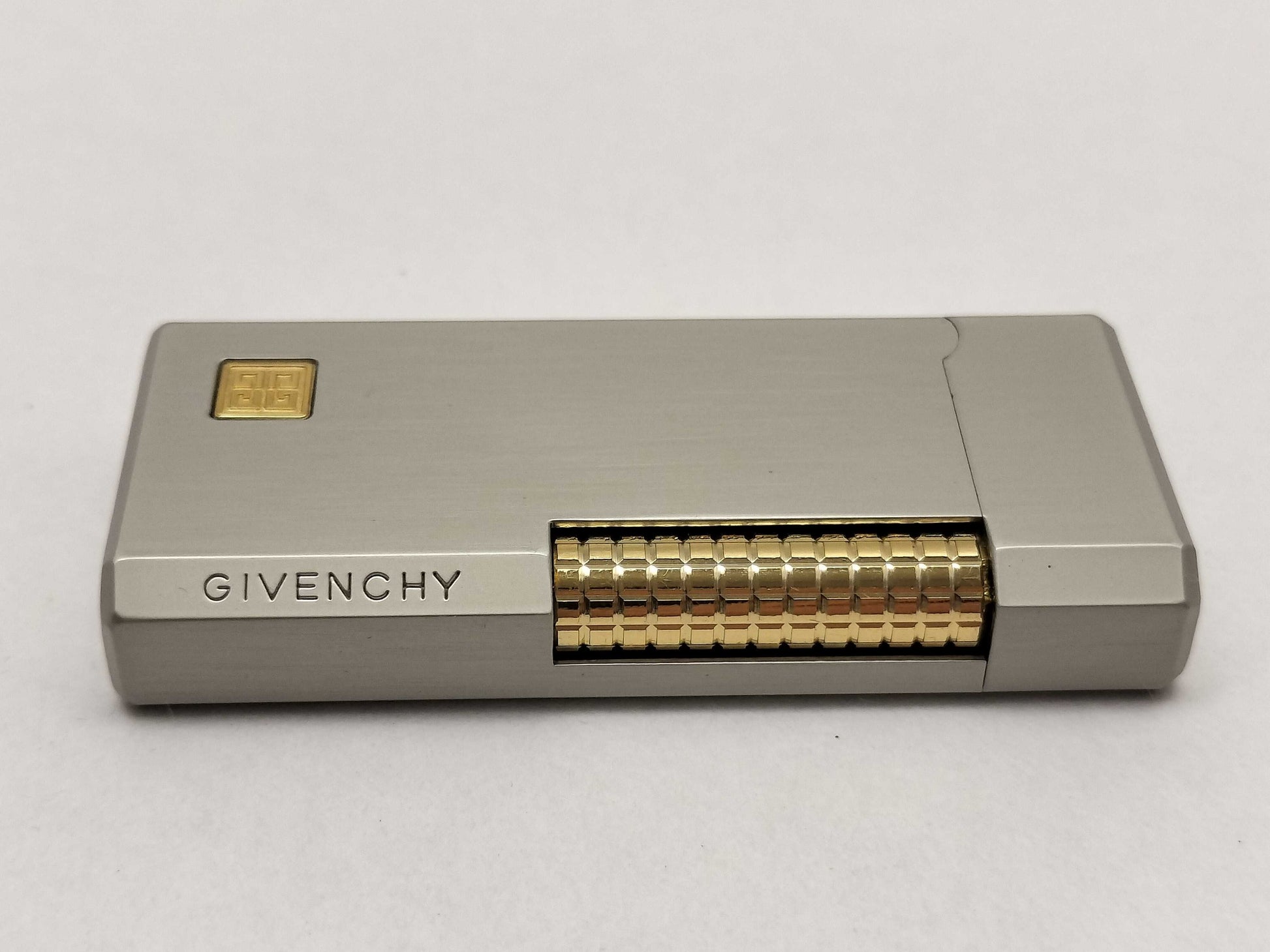 GIVENCHY Givenchy Lighter Lighter