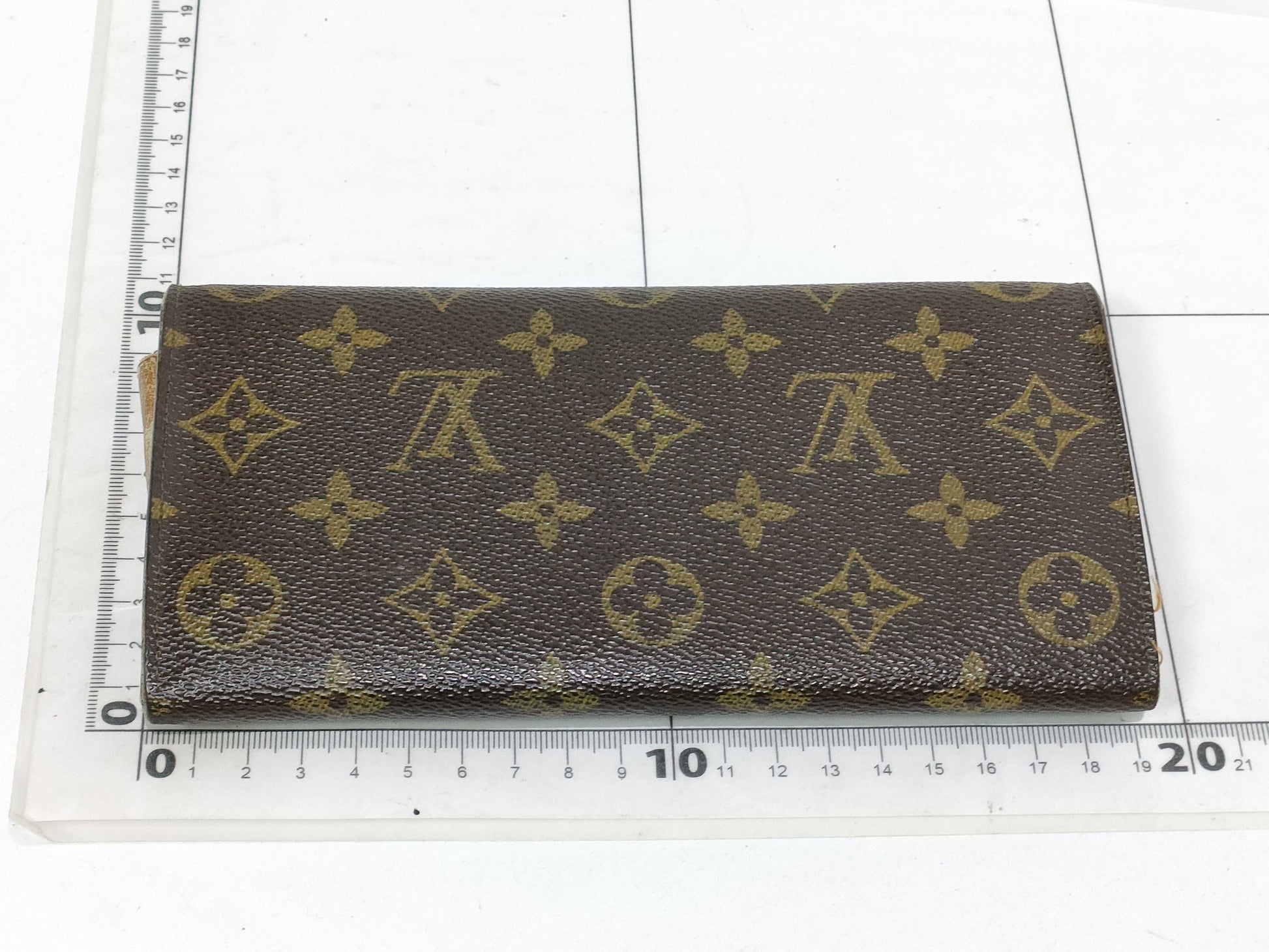 LOUIS VUITTON Monogram Louis Vuitton Wallet