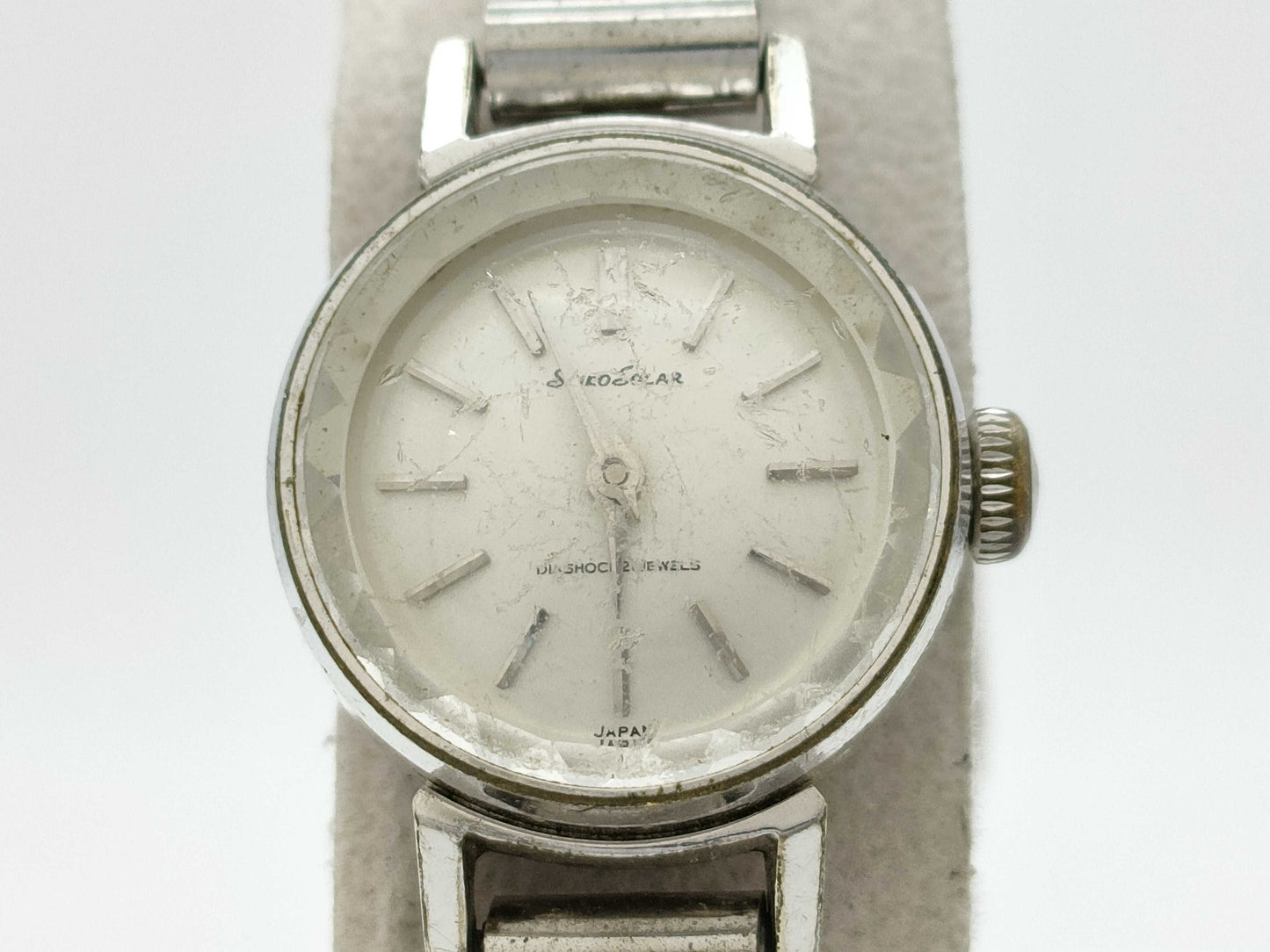 10-0280 7900701 Hand-wound ladies' watch