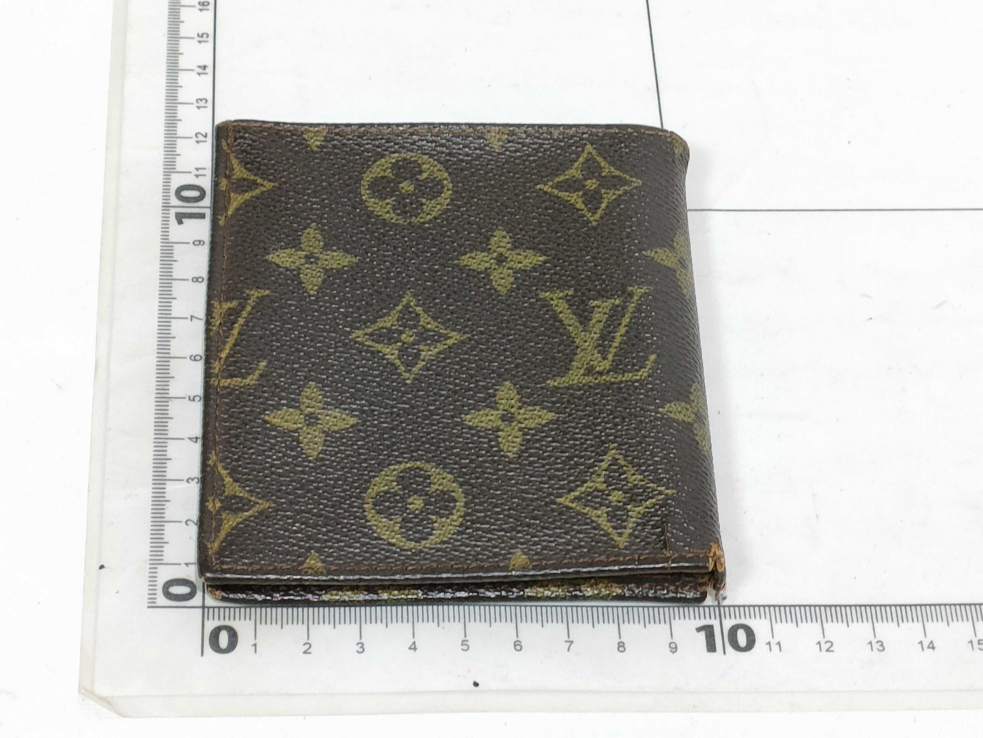 LOUIS VUITTON Monogram Louis Vuitton Wallet