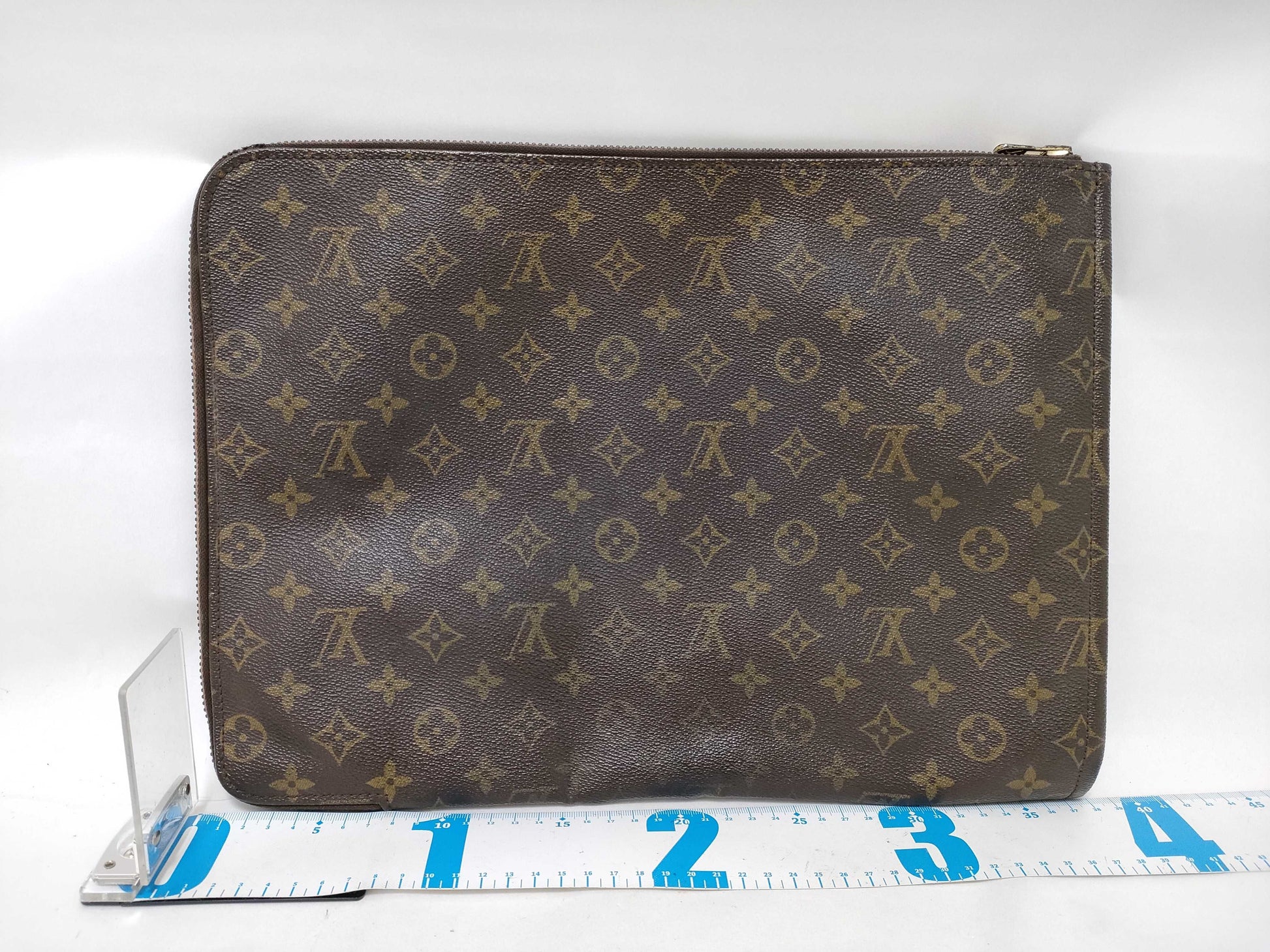 LOUIS VUITTON Monogram Louis Vuitton Clutch Bag
