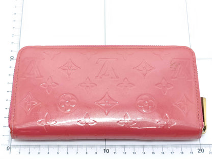 LOUIS VUITTON Vernis Louis Vuitton Wallet