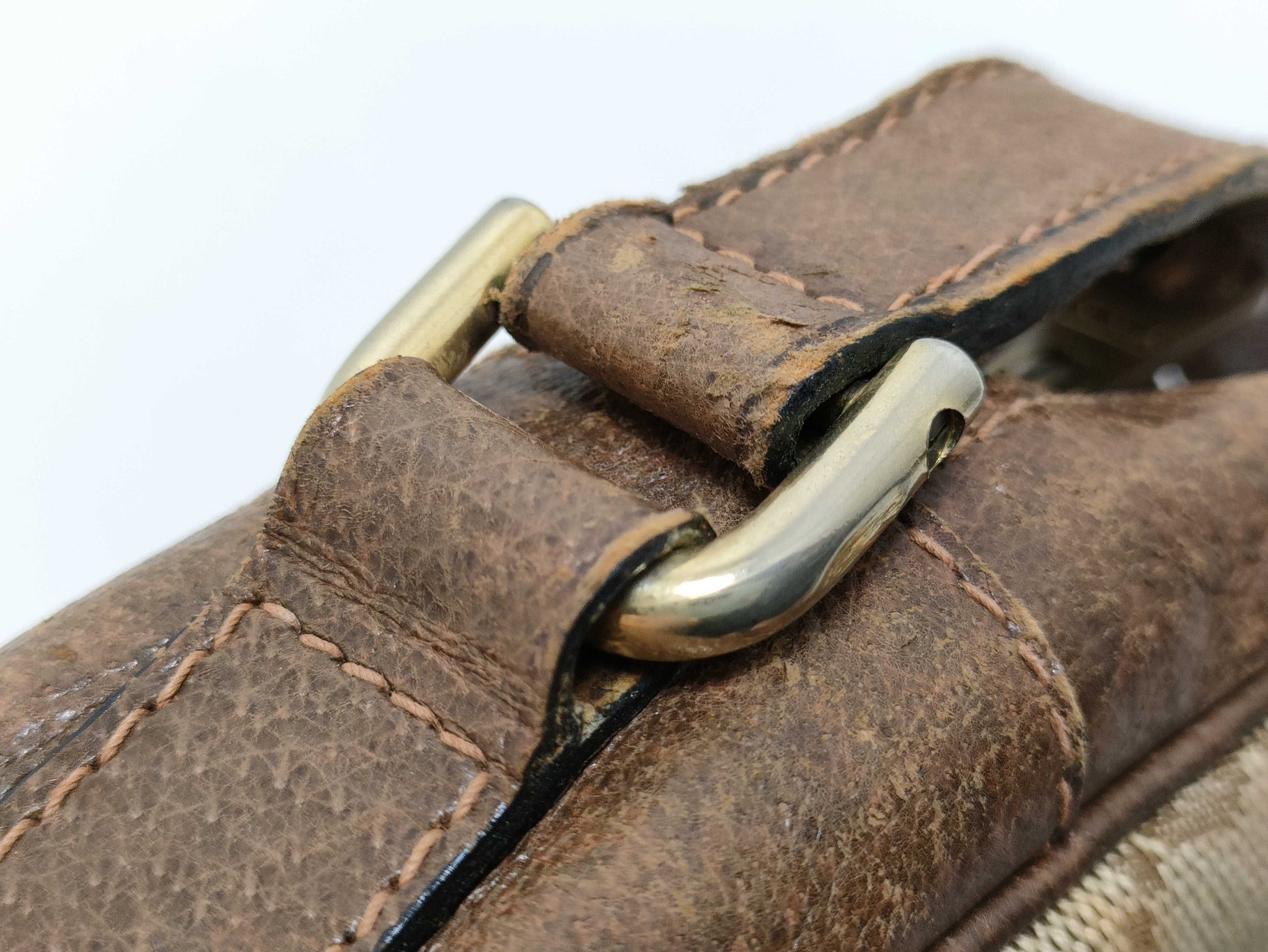 GUCCI GG Canvas Gucci Shoulder Bag