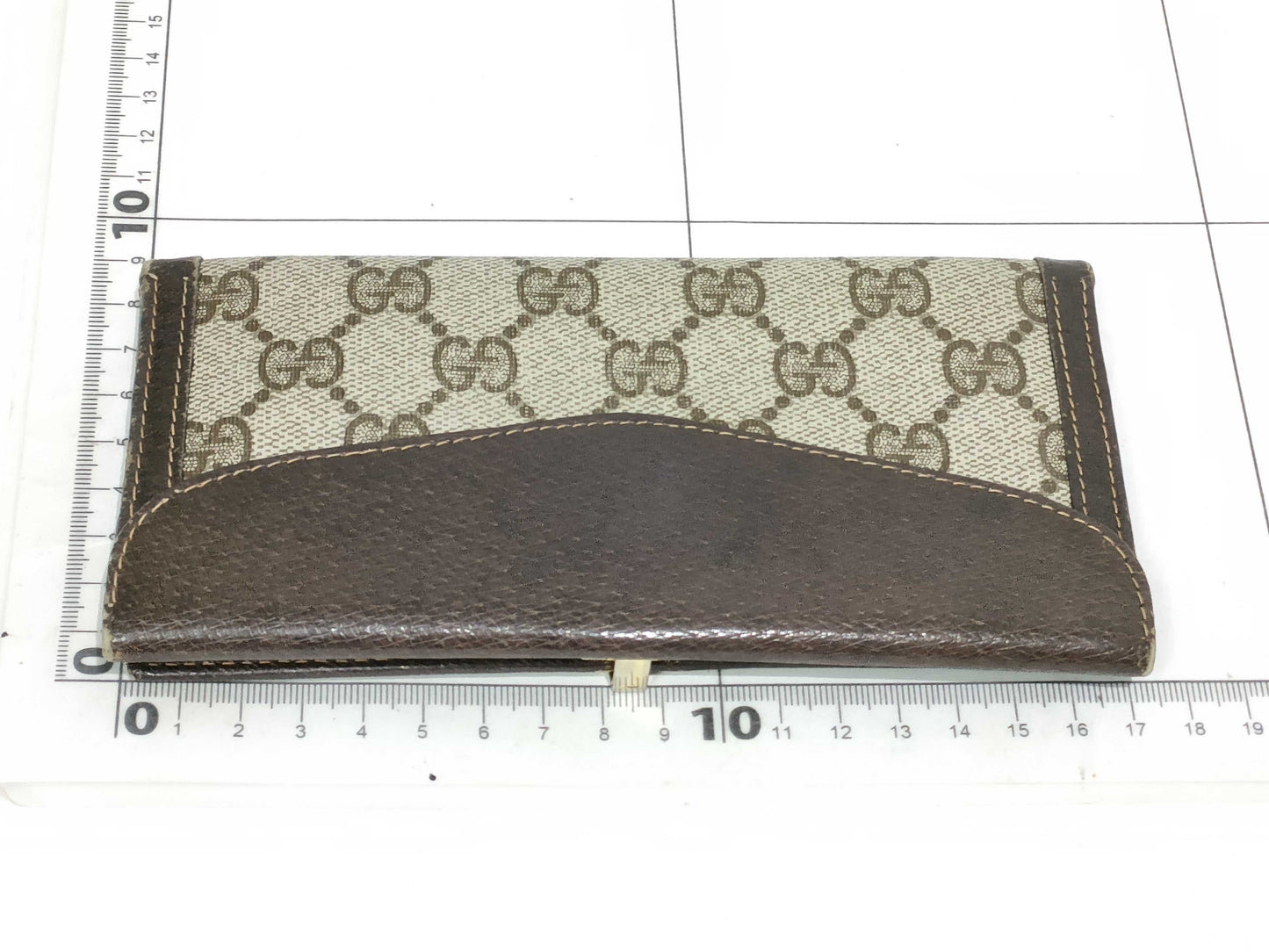 GUCCI GG Supreme Gucci Wallet