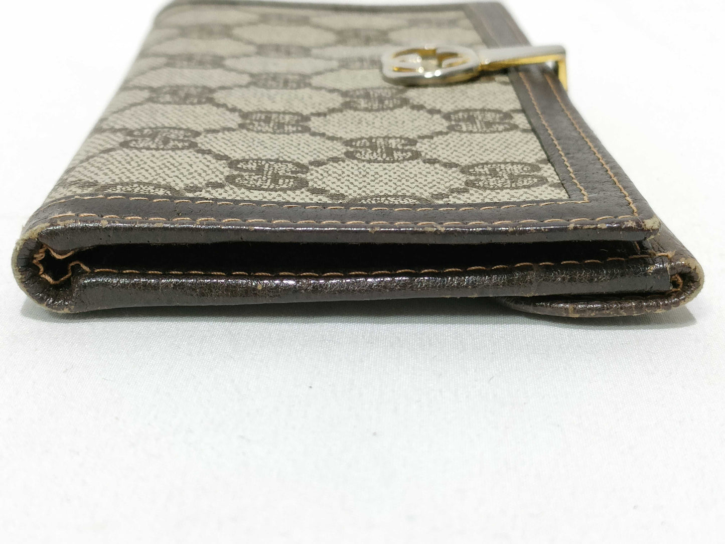 GUCCI GG Supreme Gucci Wallet