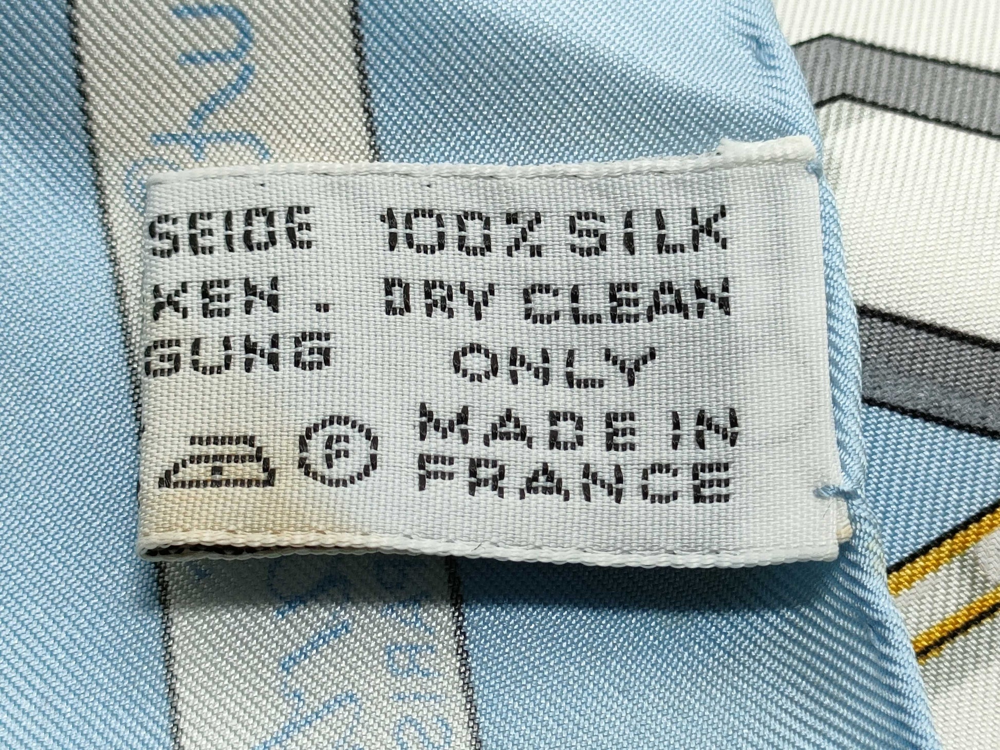 Cartier Must Cartier Scarf