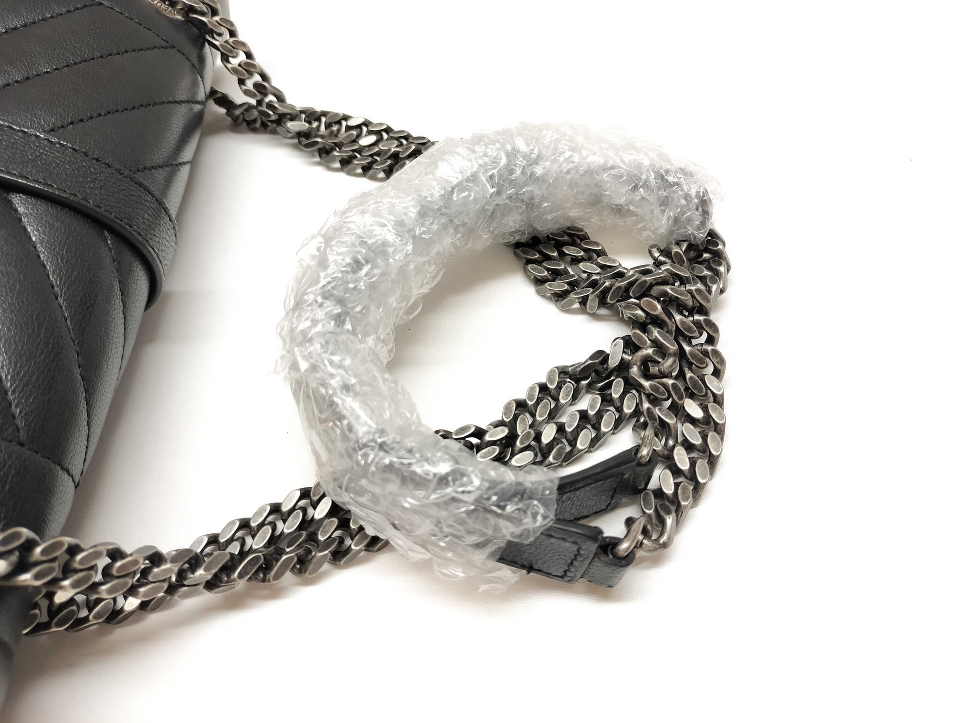 SAINT LAURENT SAINT LAURENT Envelope Chain Shoulder Bag TC1428125 Black with Black Hardware and Caviar Leather 416 Shoulder Bag