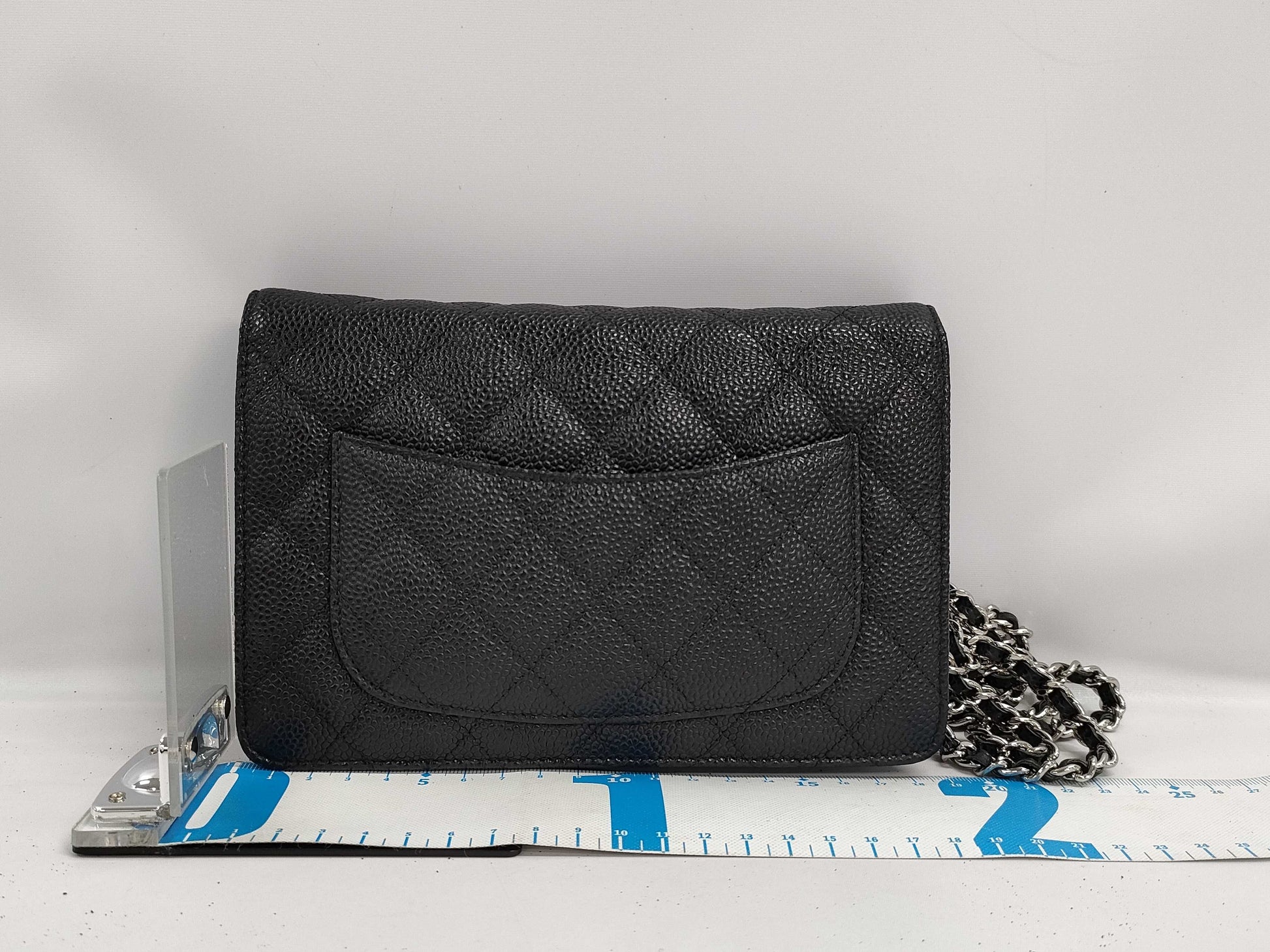 CHANEL CHANEL Chain Wallet Black Caviar Leather with Silver Hardware 21031111 Shoulder Bag