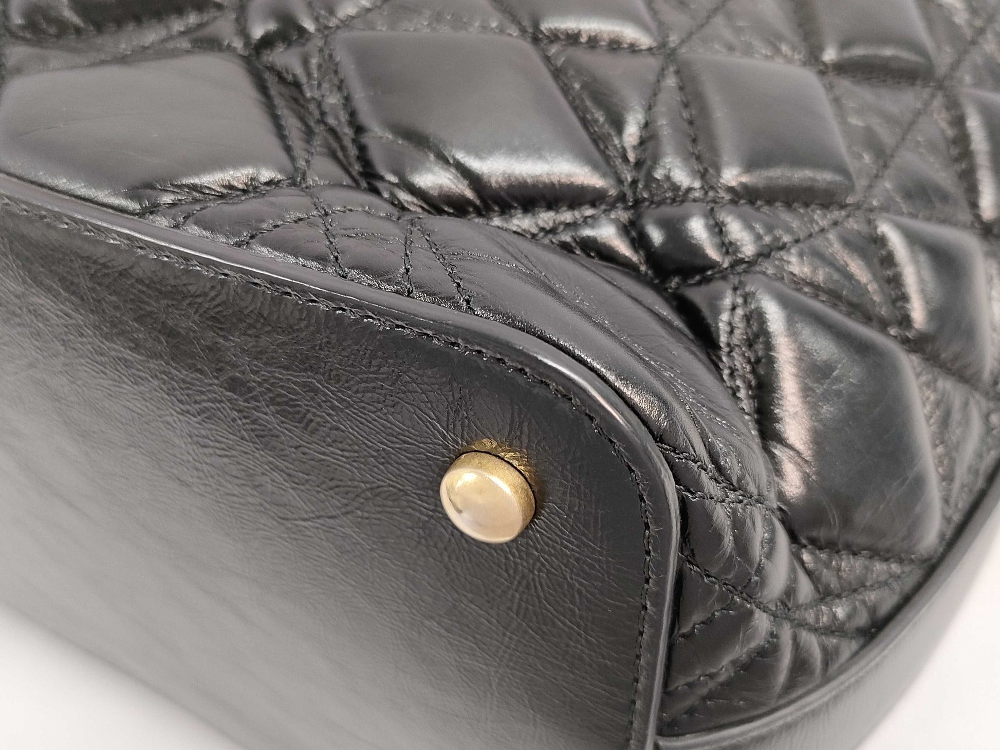 CHANEL CHANEL Hobo Chain Shoulder Bag Black with Gold Hardware and Leather 28199162 Shoulder Bag