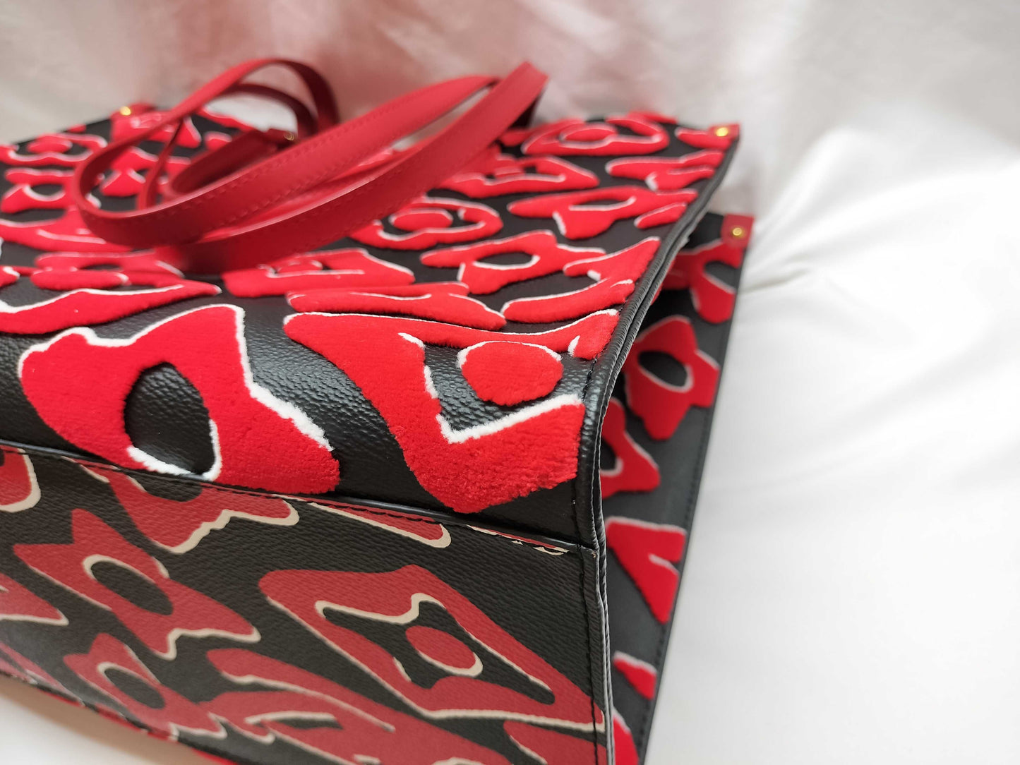 LOUIS VUITTON On the Go GM LV×UF 2-way Tote Bag in Black, Red, and Gold Hardware, Canvas and Taffeta, FM4240 Shoulder Bag