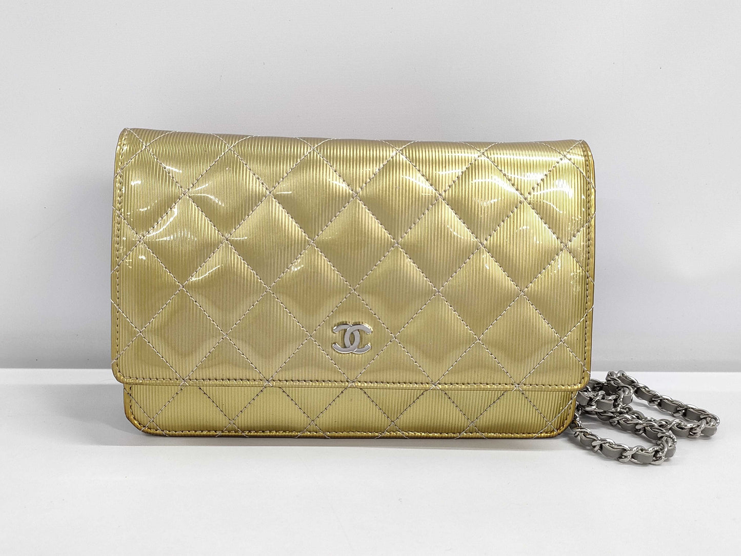CHANEL CHANEL Matelasse Chain Wallet Gold with Silver Hardware and Enamel 17051322 Shoulder Bag