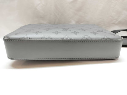 LOUIS VUITTON LOUIS VUITTON Duo Messenger Shoulder Bag M46104 Gray Leather with Black Hardware RFID Shoulder Bag