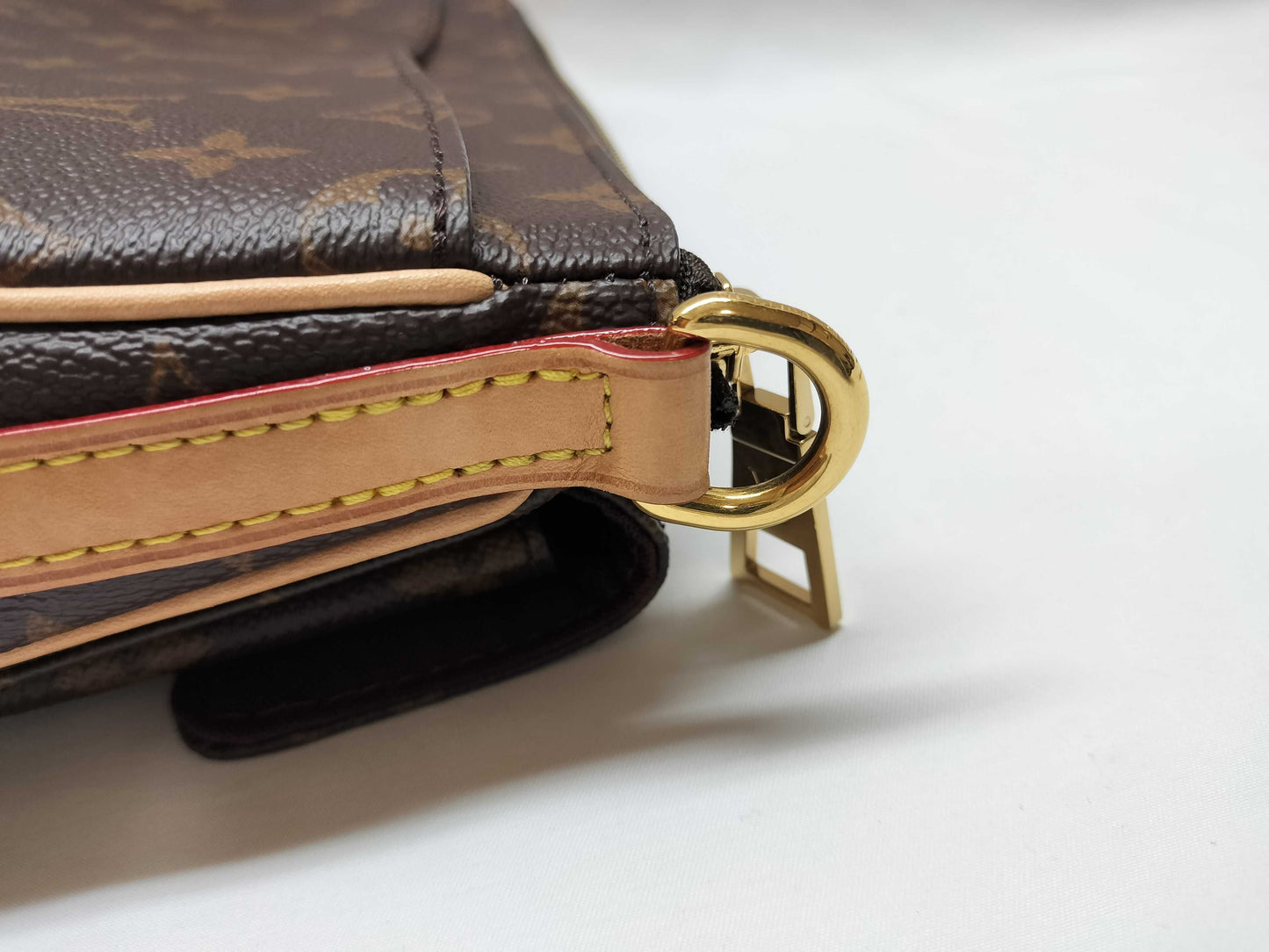 LOUIS VUITTON Monogram Viva Cite Shoulder Bag M46999 Brown Canvas with Gold Hardware and RFID Tags