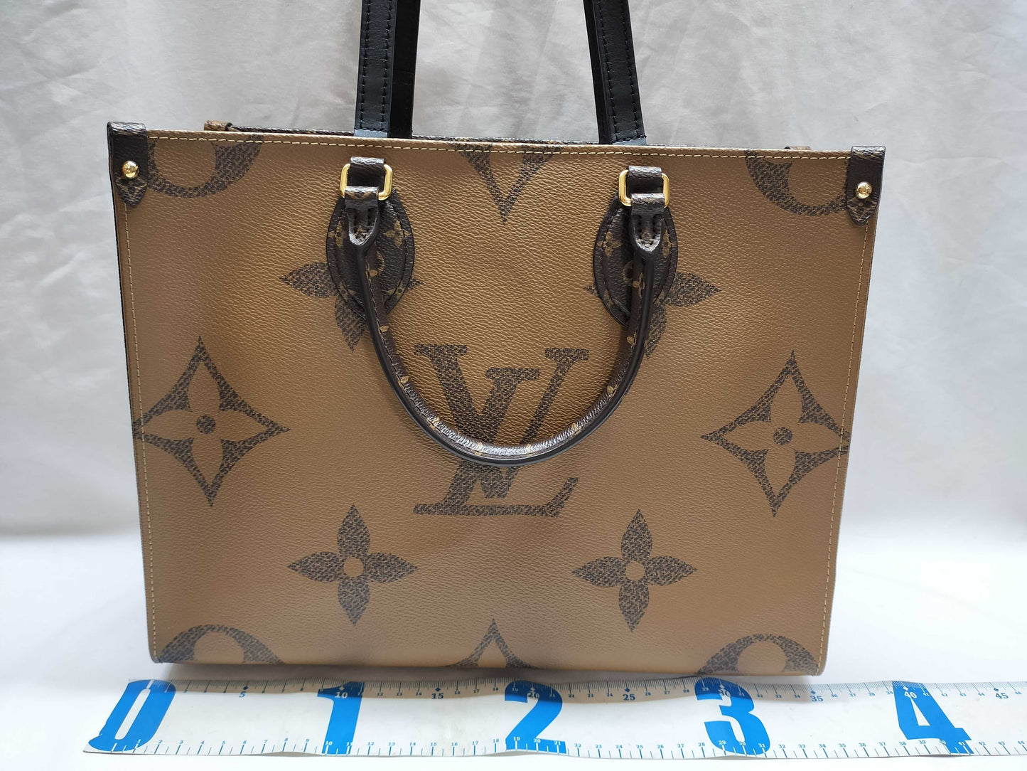 LOUIS VUITTON On the Go MM 2-way Handbag/Shoulder Bag Reverse M45321 Brown Gold Hardware Monogram Canvas RFID Tote Bag