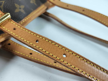 LOUIS VUITTON Monogram LV Monogram Bucket PM M42238 Tote Bag